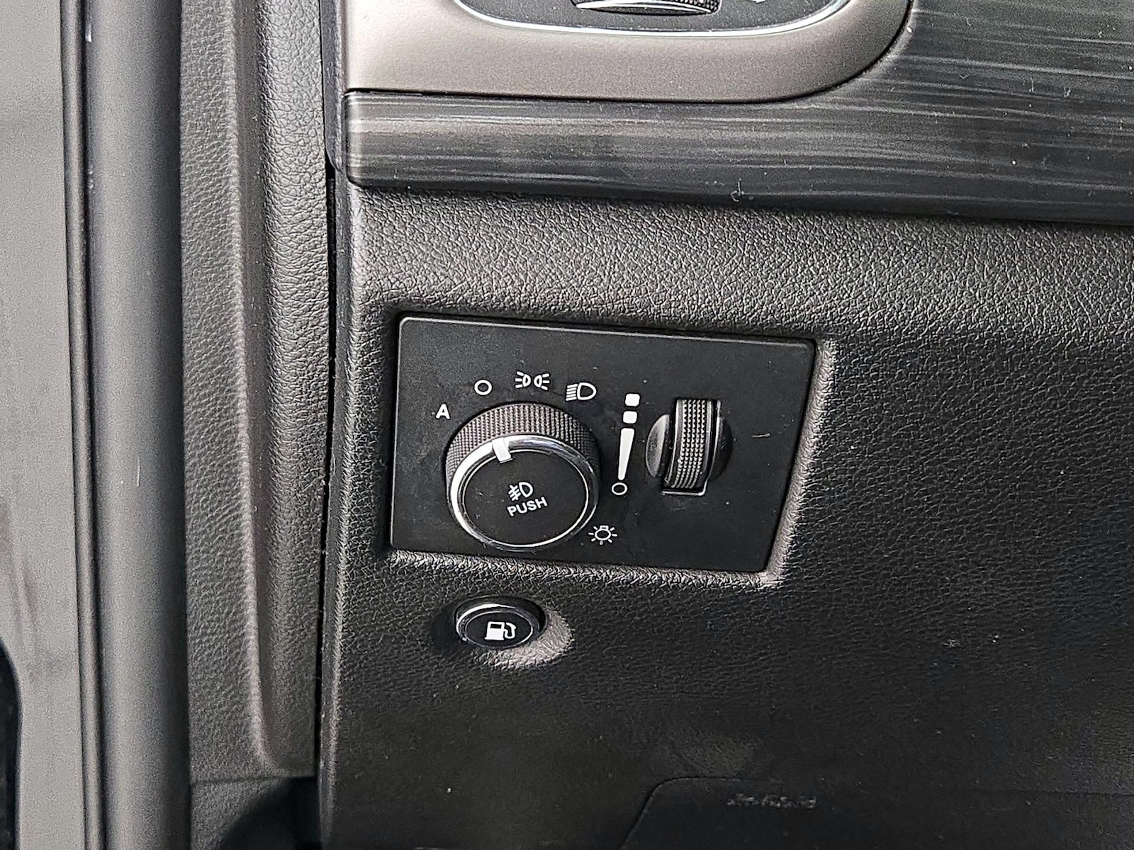 2020 Jeep Grand Cherokee Laredo E - Photo 14