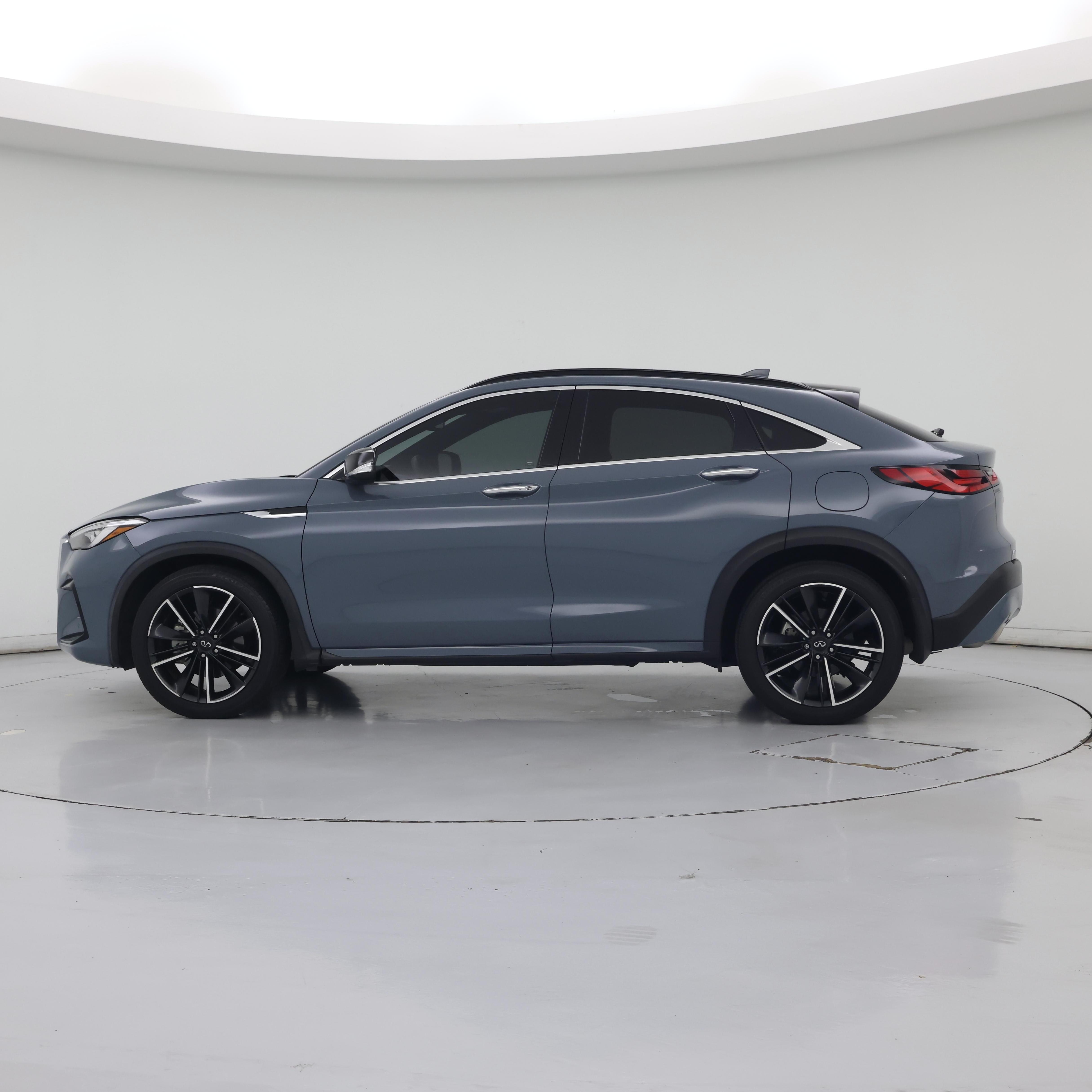 Thumbnail: 2022 INFINITI QX55 - 3