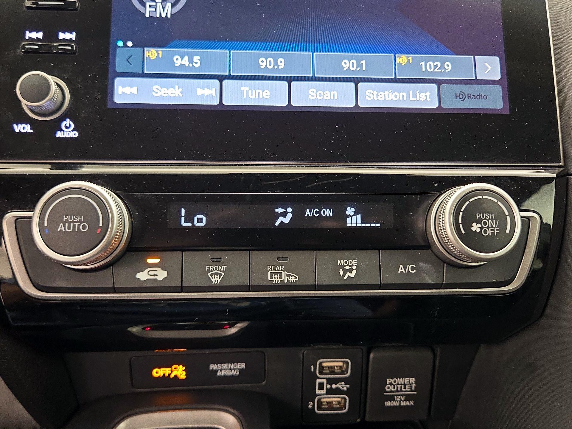 Thumbnail: 2019 Honda Insight - 16