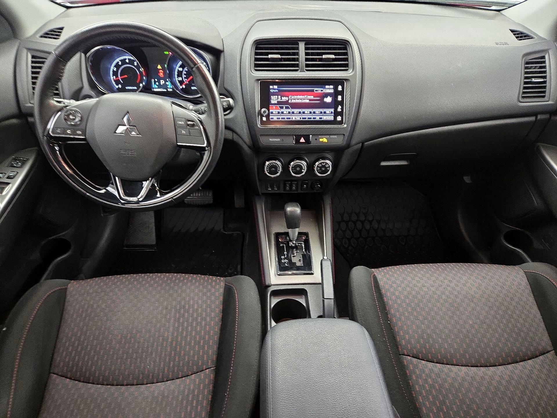Thumbnail: 2019 Mitsubishi Outlander Sport - 9