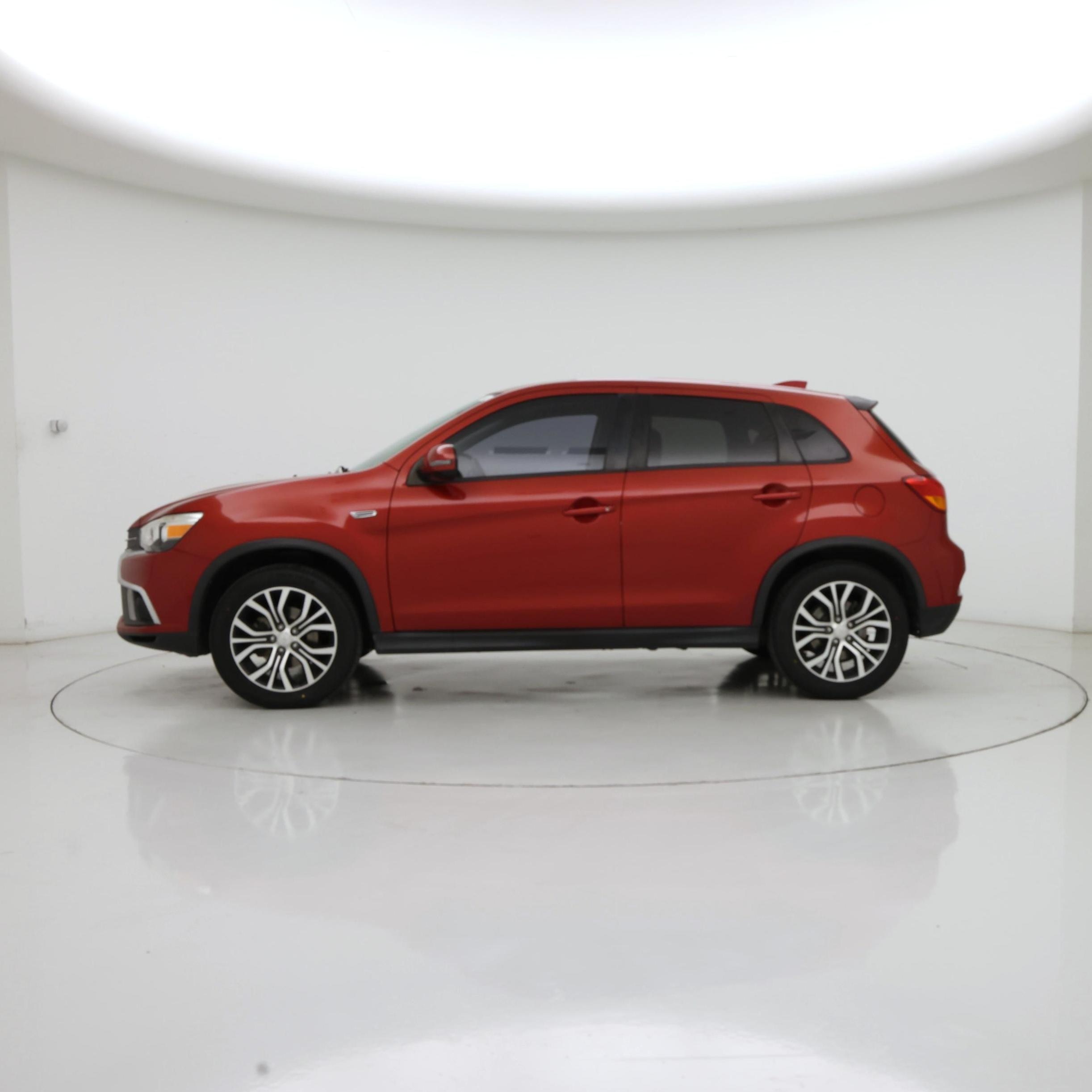 Thumbnail: 2019 Mitsubishi Outlander Sport - 3