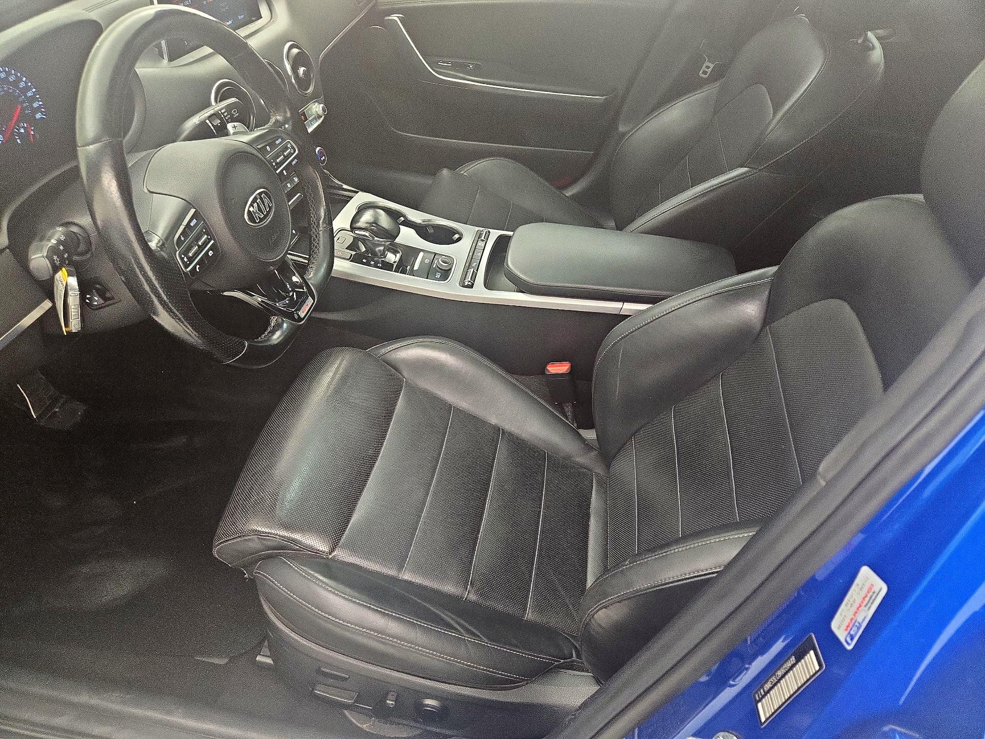 Thumbnail: 2019 Kia Stinger - 11