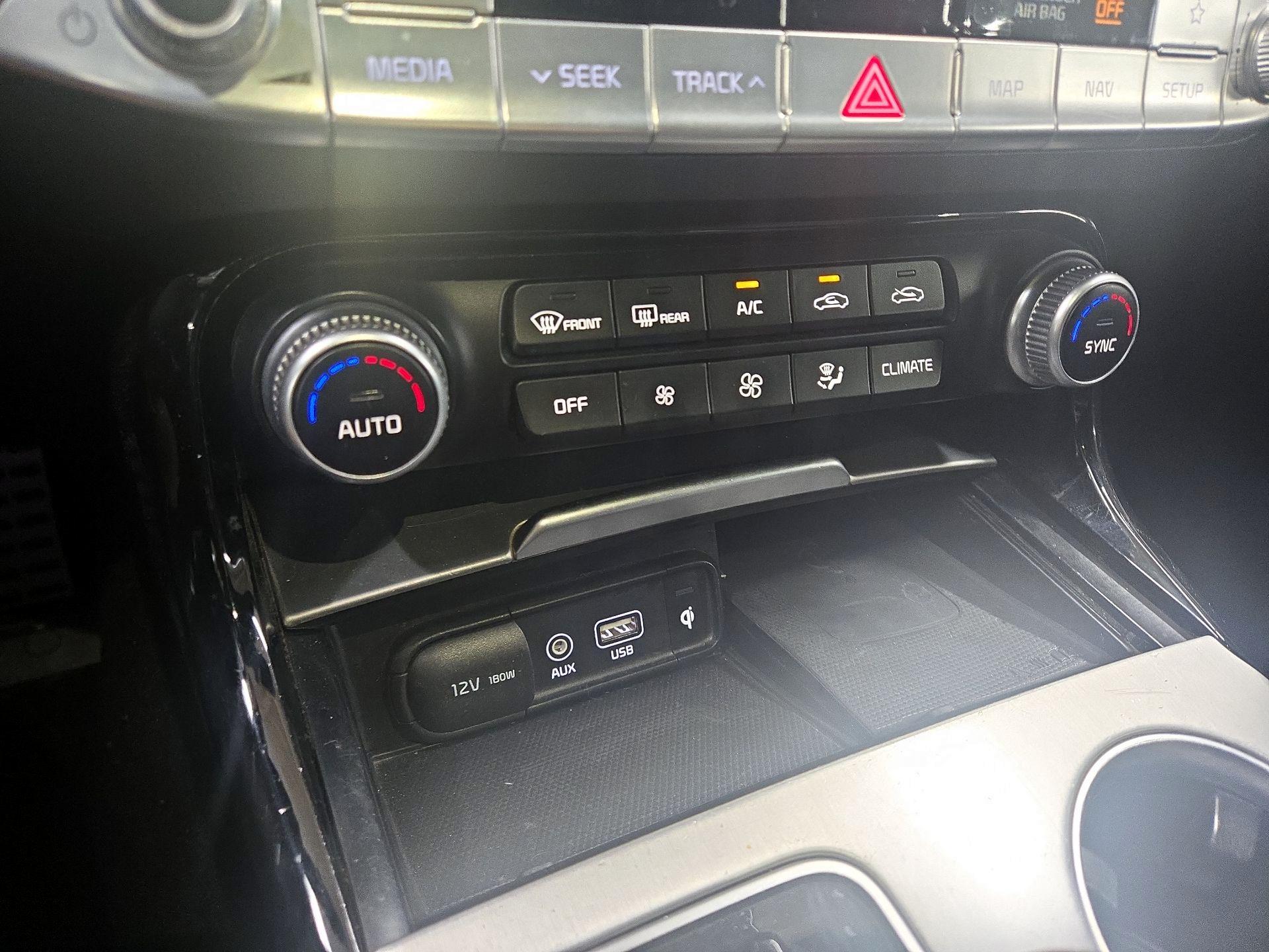 Thumbnail: 2019 Kia Stinger - 16