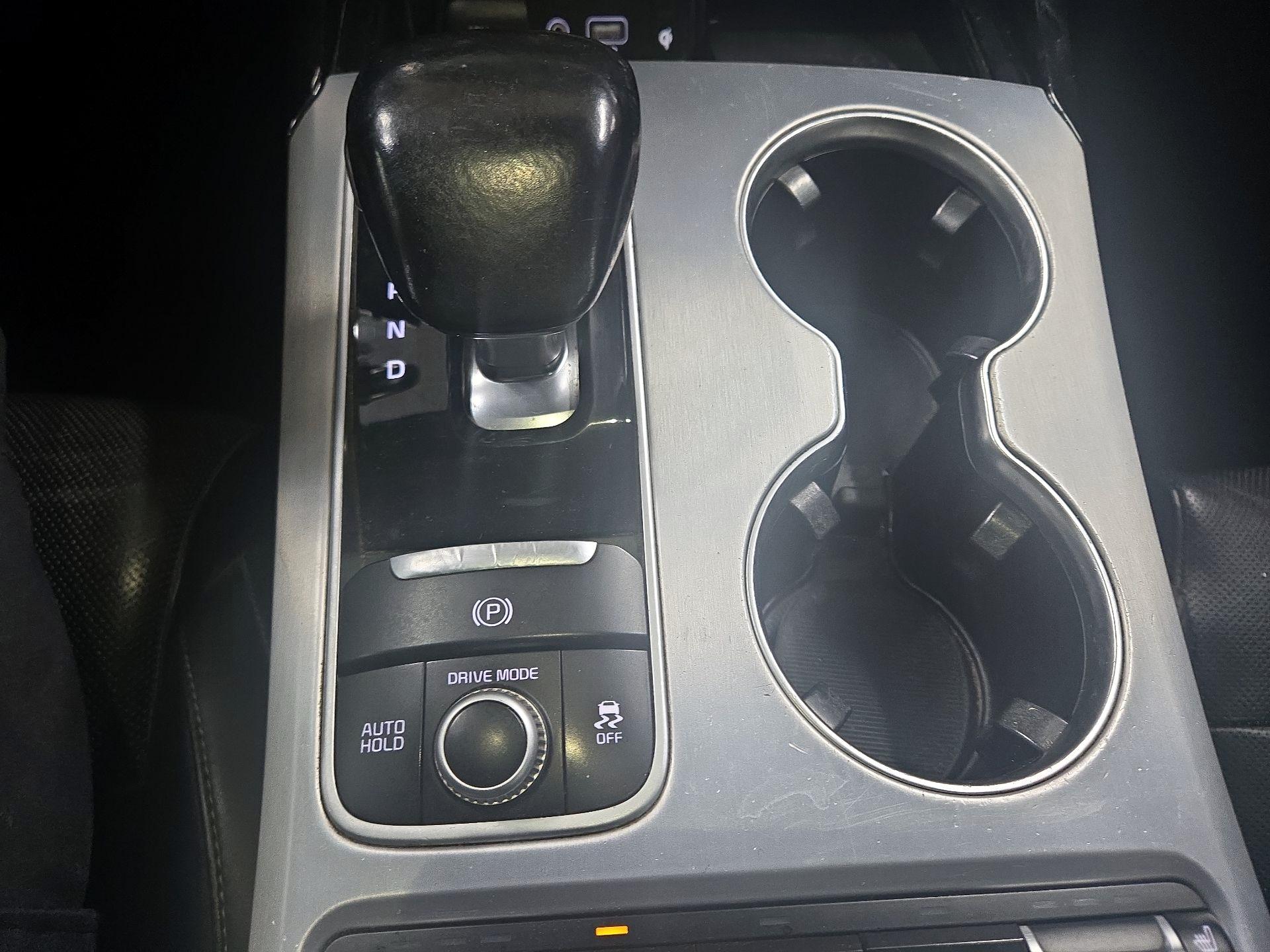 Thumbnail: 2019 Kia Stinger - 17