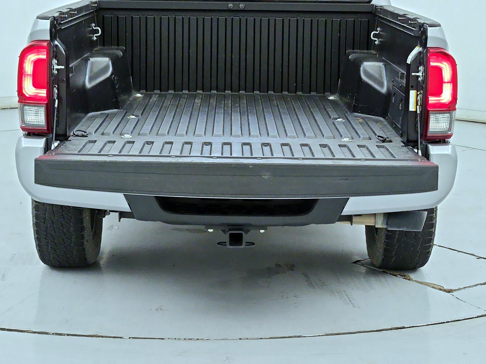 Thumbnail: 2021 Toyota Tacoma - 20