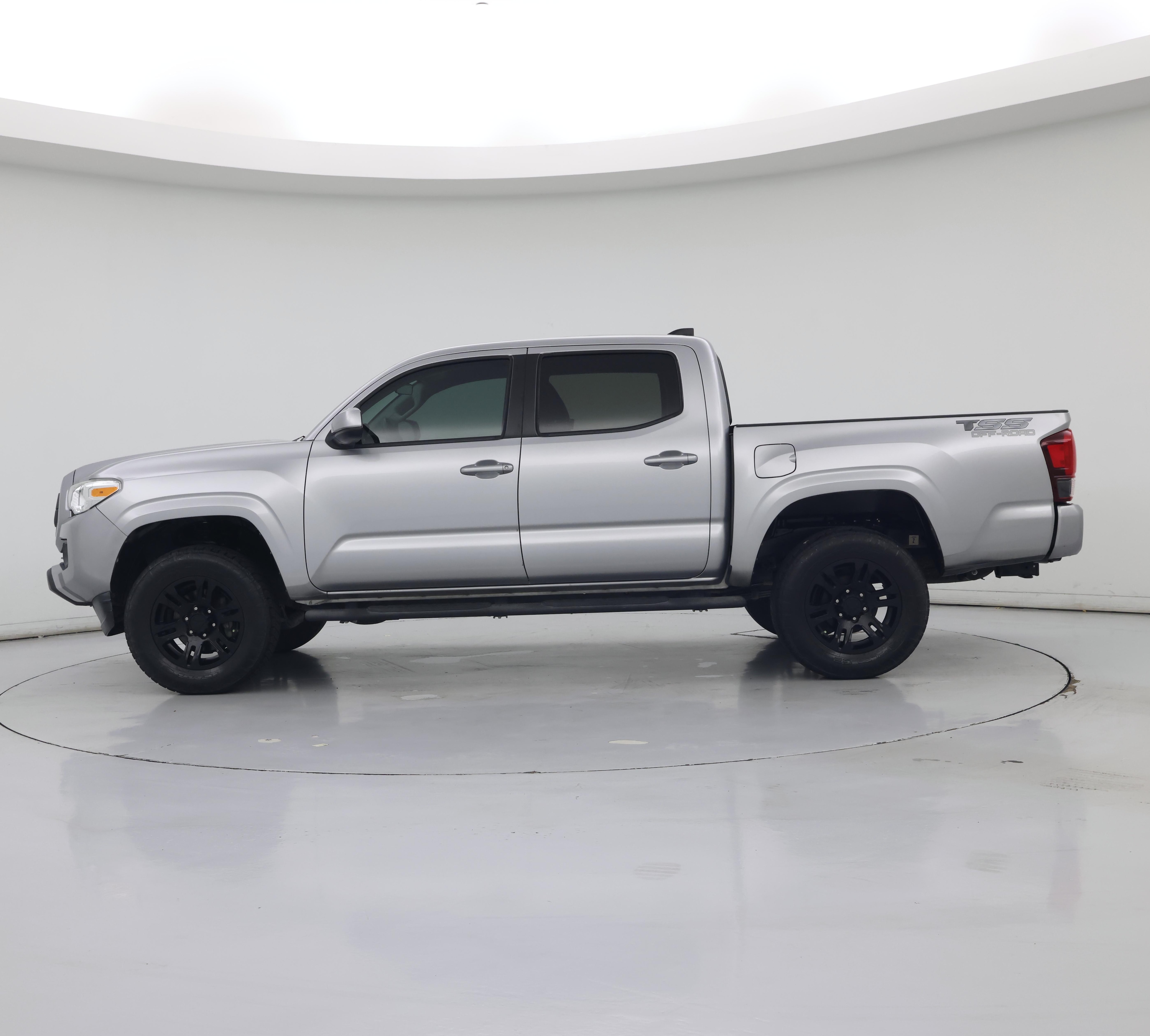 Thumbnail: 2021 Toyota Tacoma - 3