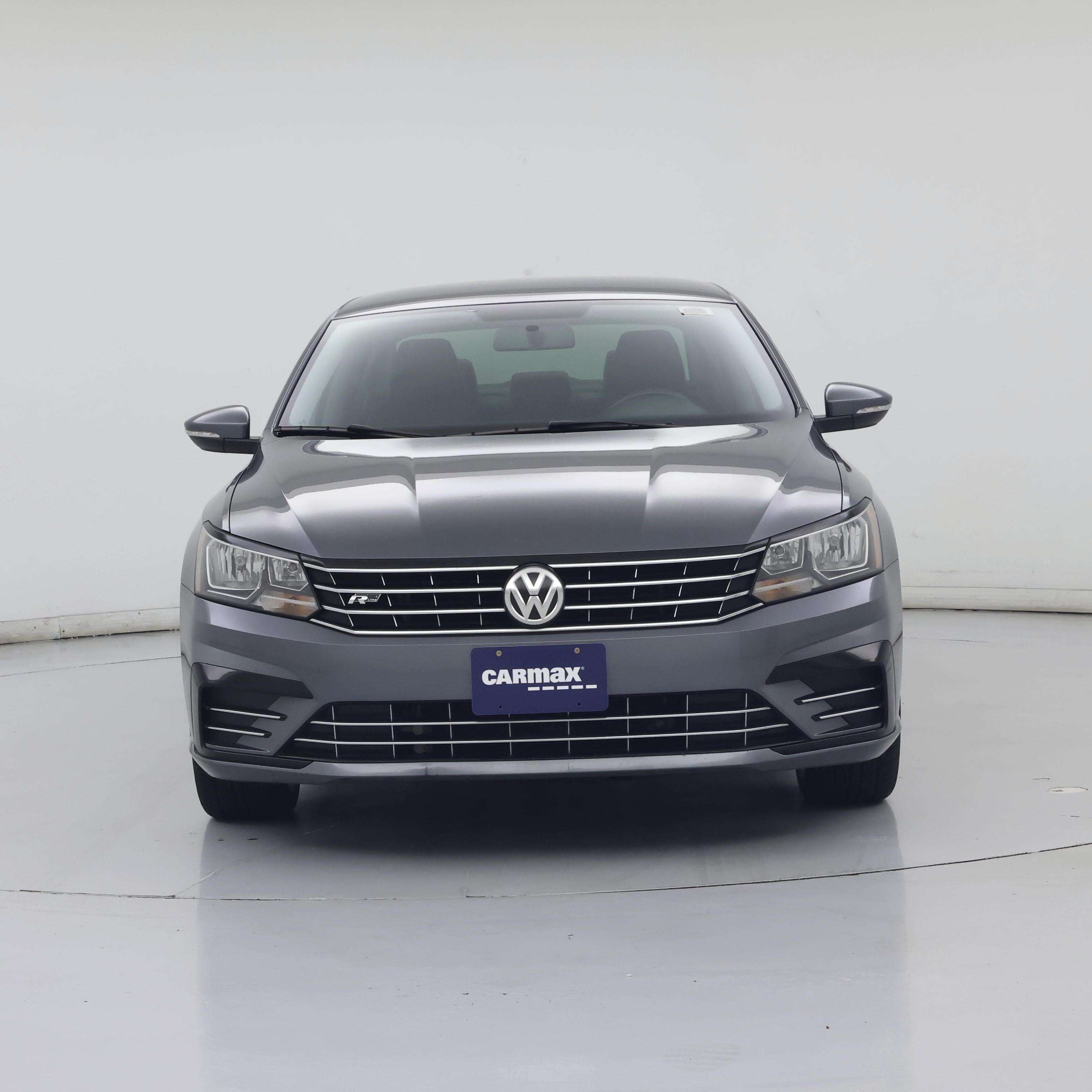 Thumbnail: 2017 Volkswagen Passat - 5