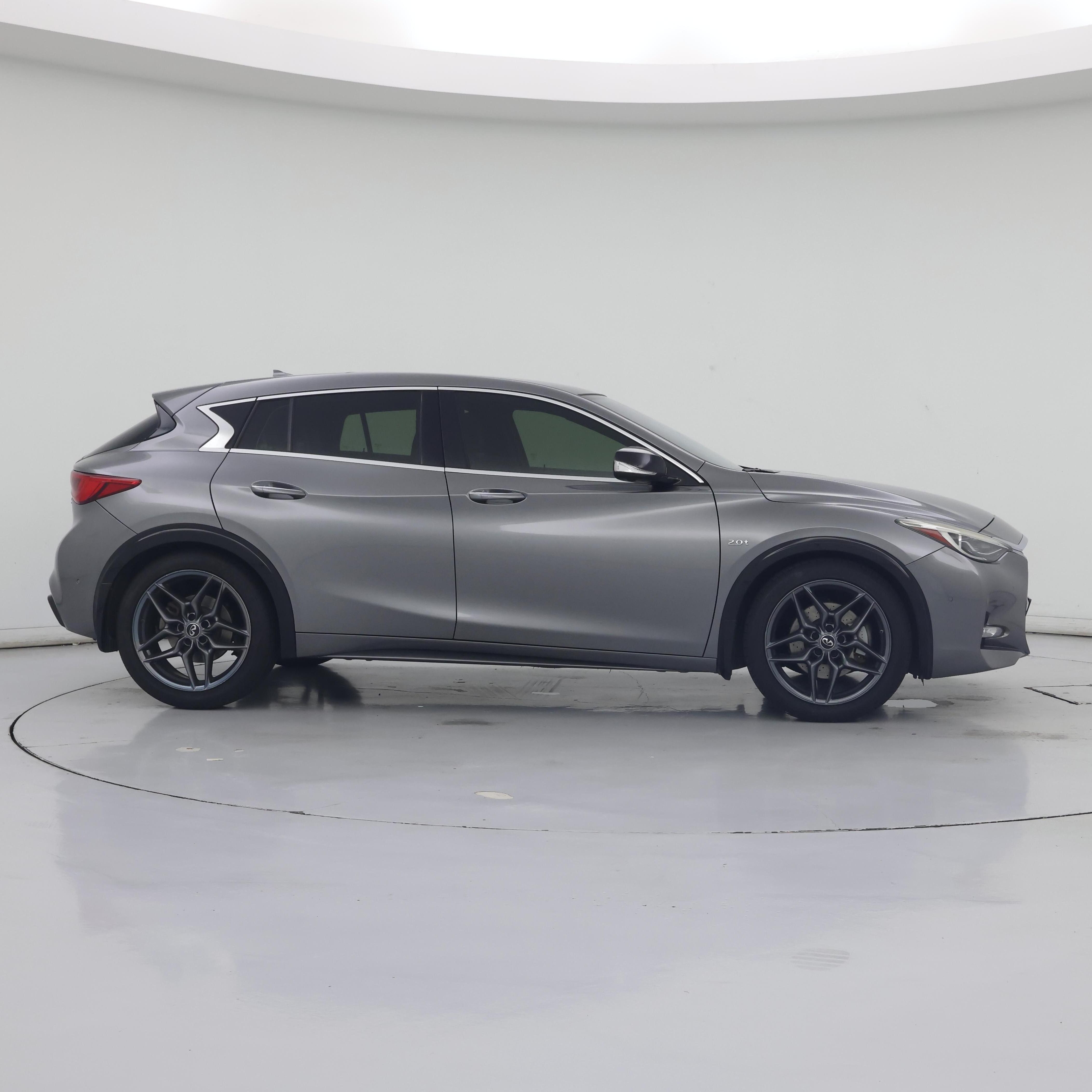 Thumbnail: 2018 INFINITI QX30 - 7