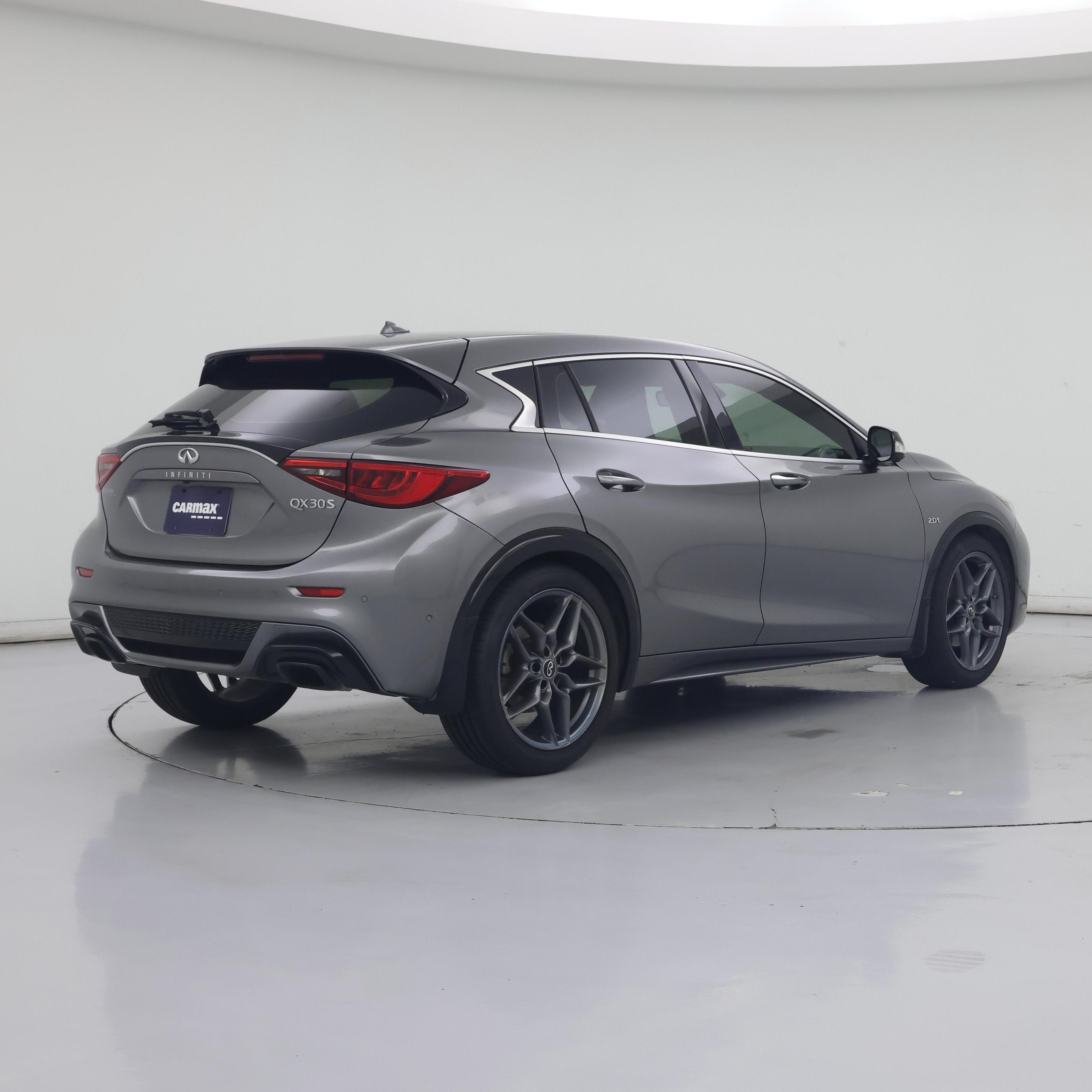 Thumbnail: 2018 INFINITI QX30 - 8