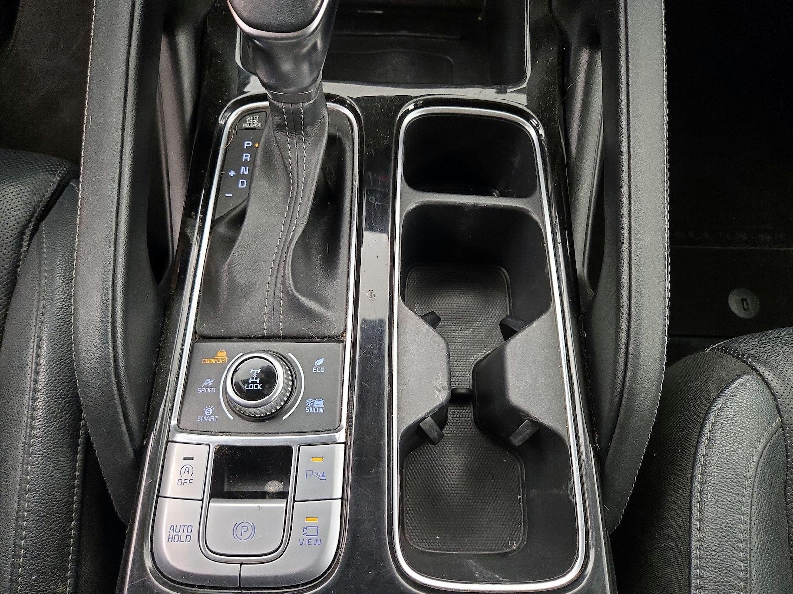 2021 Kia Telluride SX - Photo 18