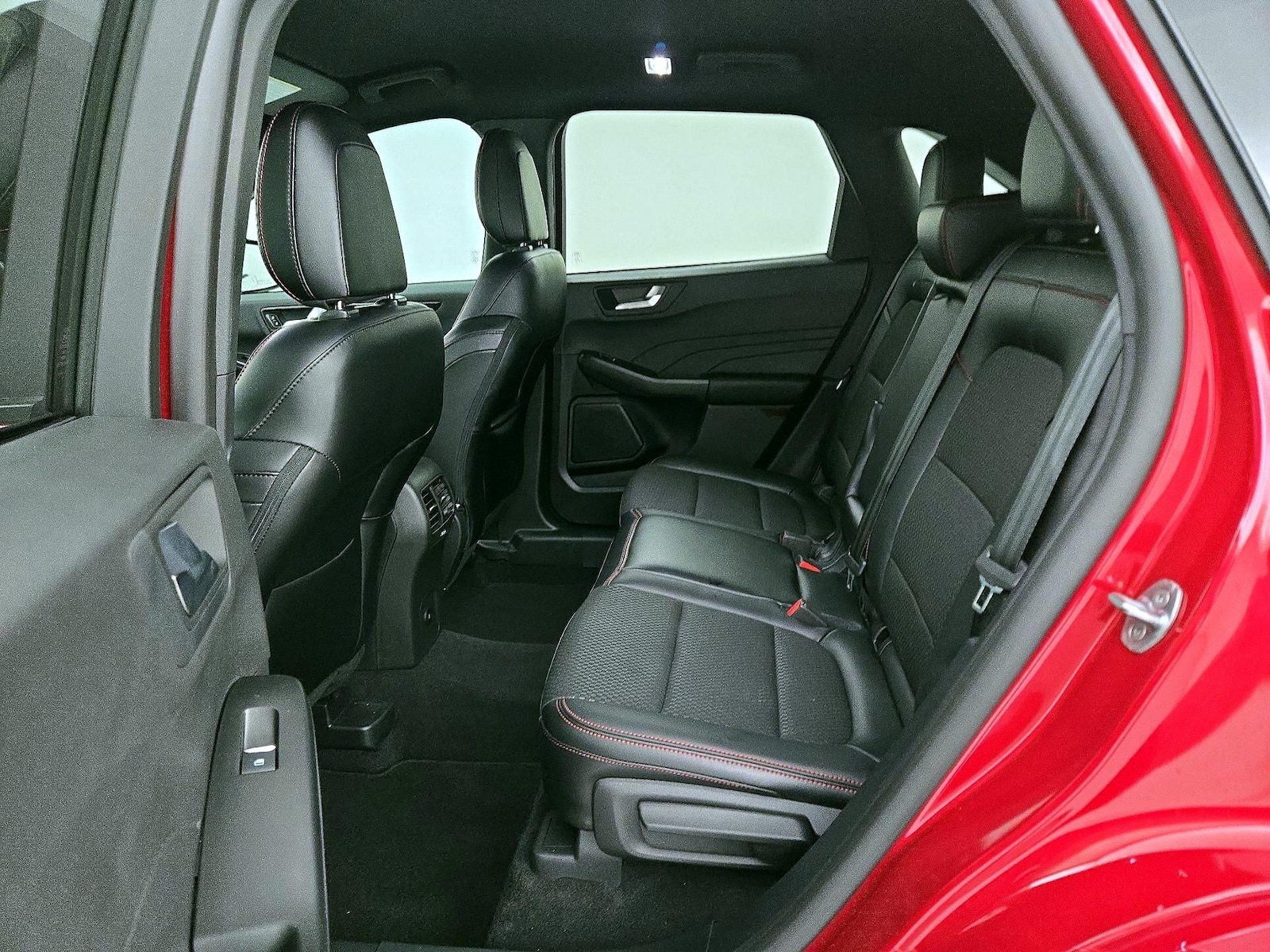 2024 Ford Escape ST-Line - Photo 21
