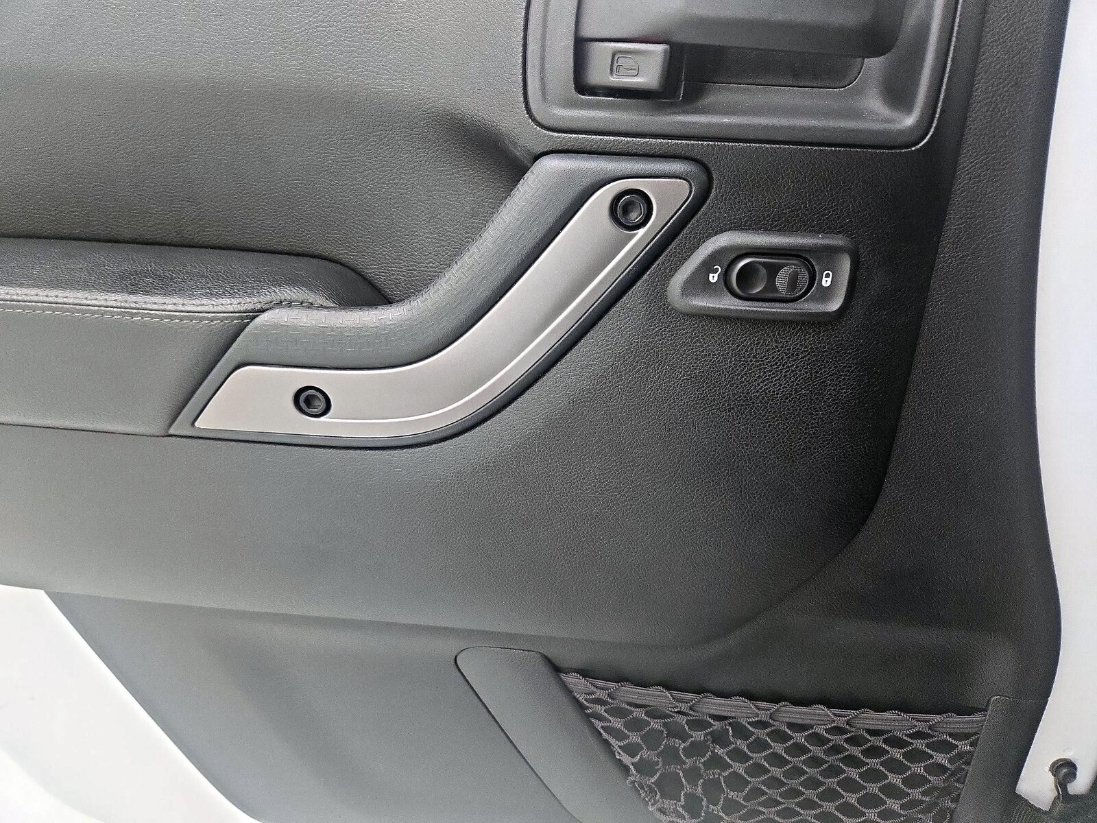 2018 Jeep Wrangler JK Unlimited Altitude - Photo 13