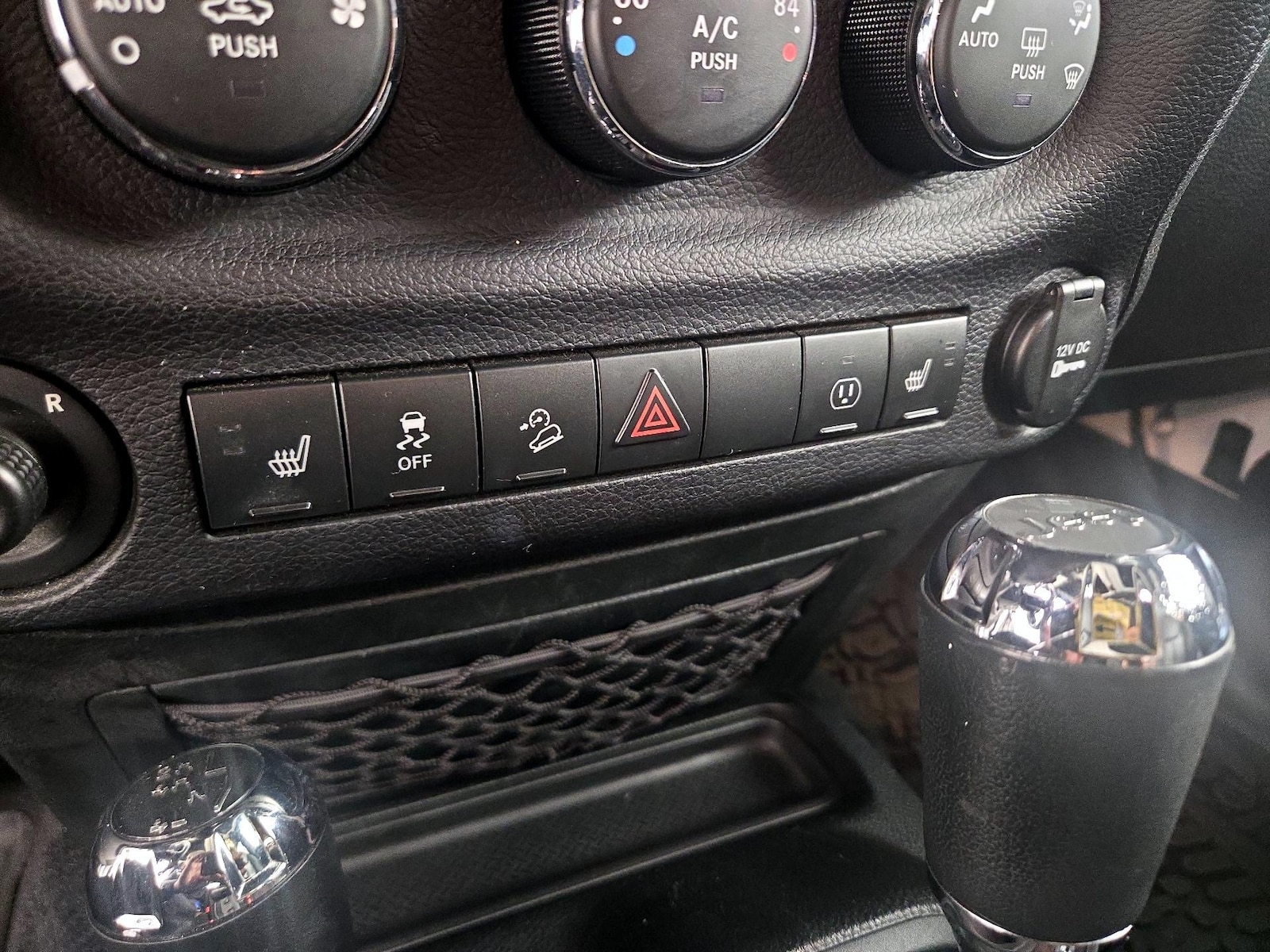 2018 Jeep Wrangler JK Unlimited Altitude - Photo 18