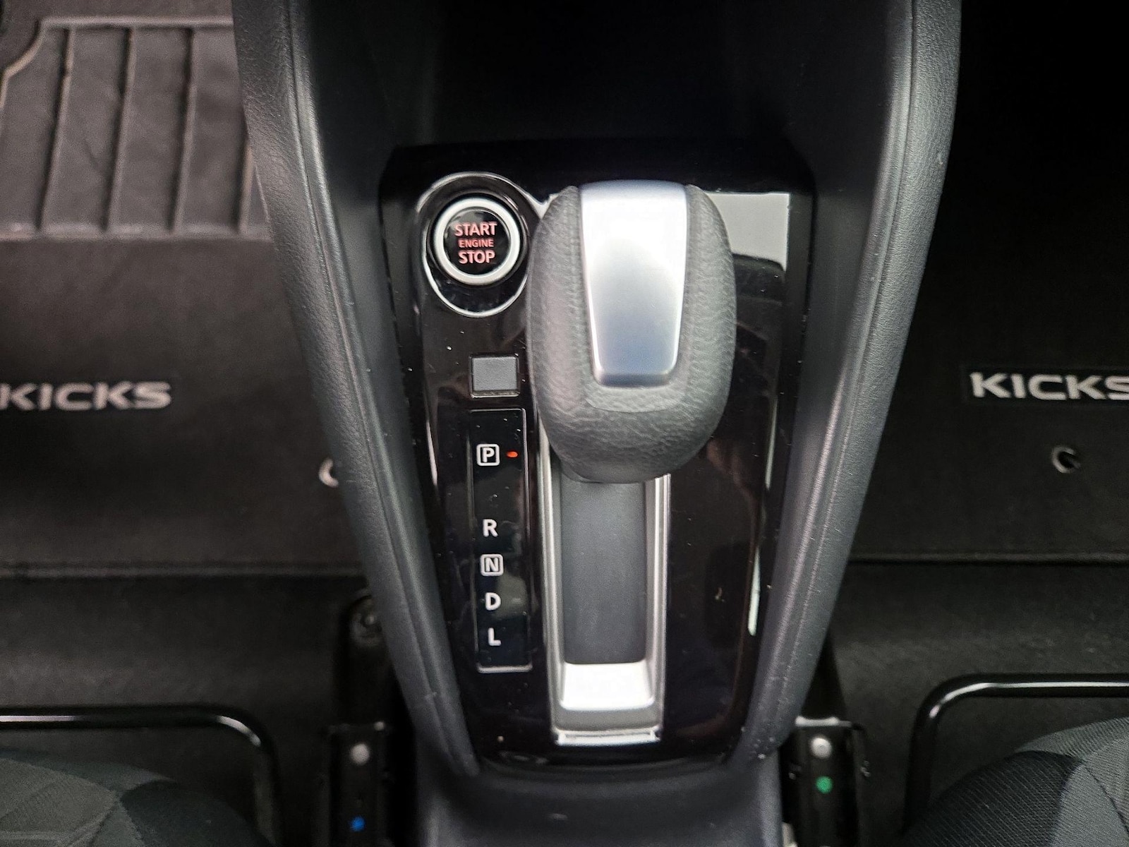 2021 Nissan Kicks S - Photo 18