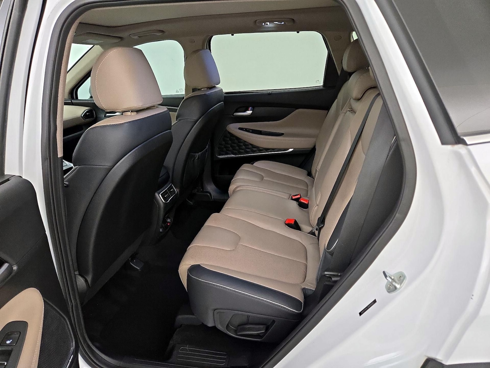2021 Hyundai Santa Fe Limited - Photo 22