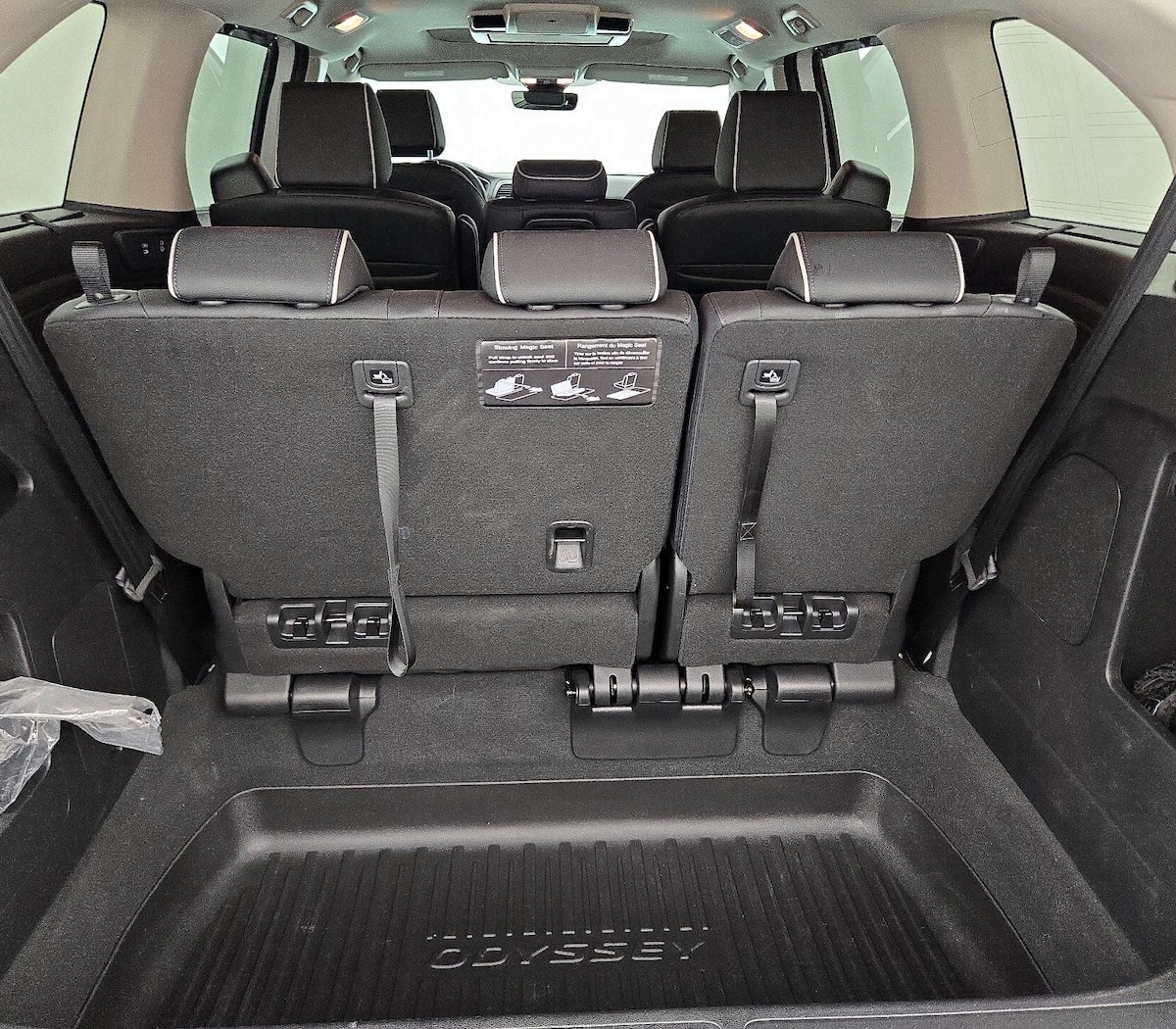 Trunk/Cargo (Seats Up)