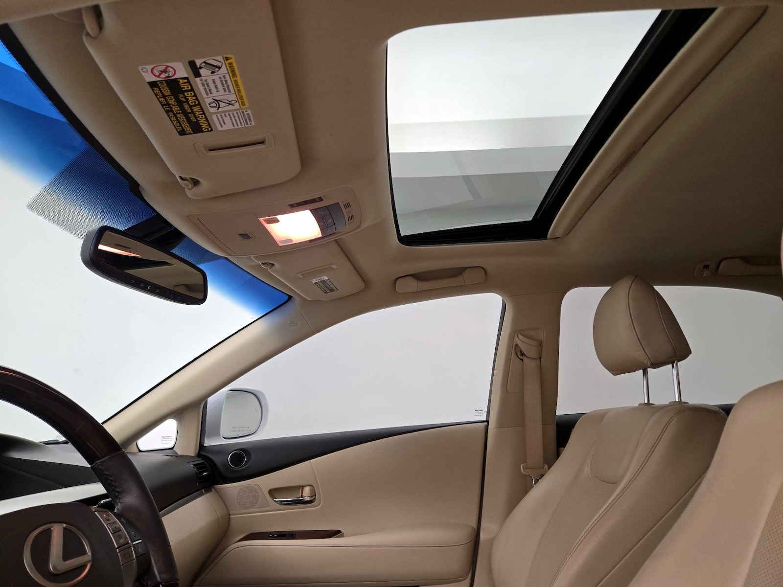 Sunroof(s) & Overhead Airbags