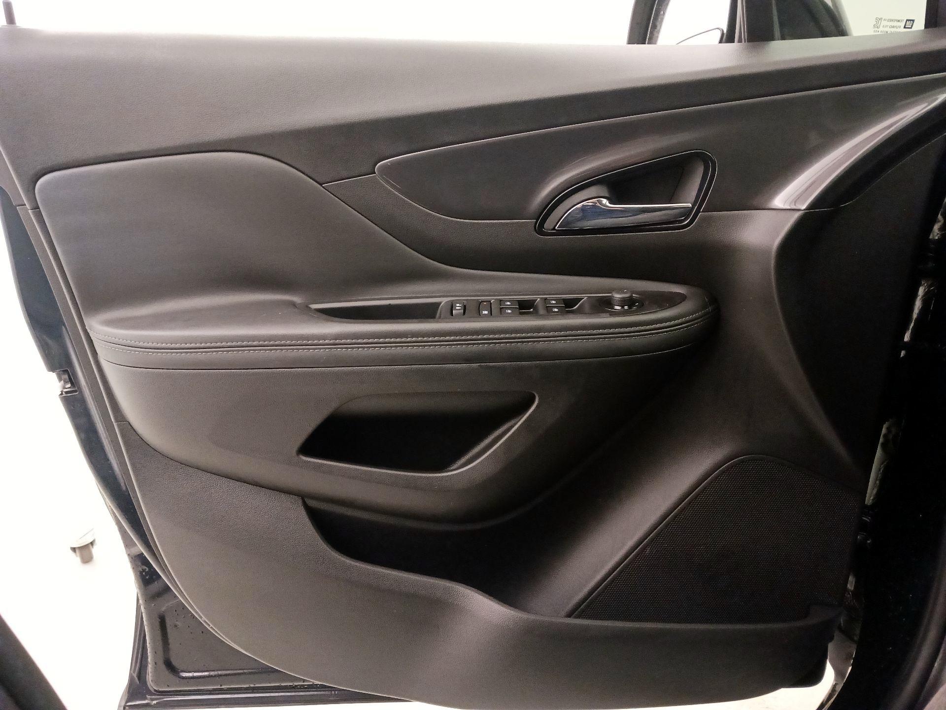 Thumbnail: 2022 Buick Encore - 12