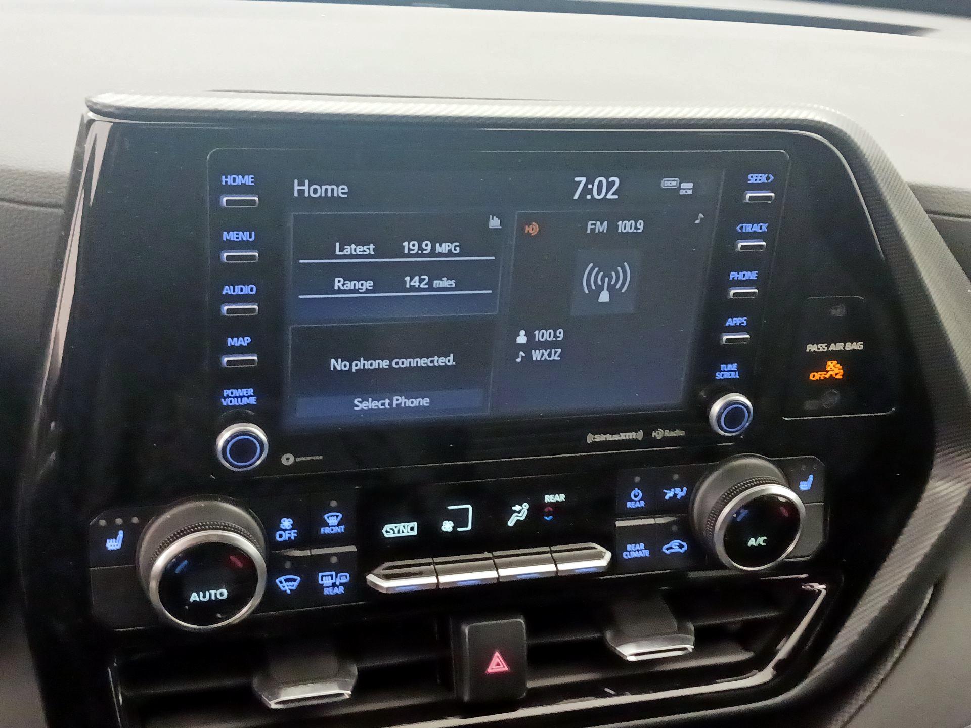 Thumbnail: 2022 Toyota Highlander - 15