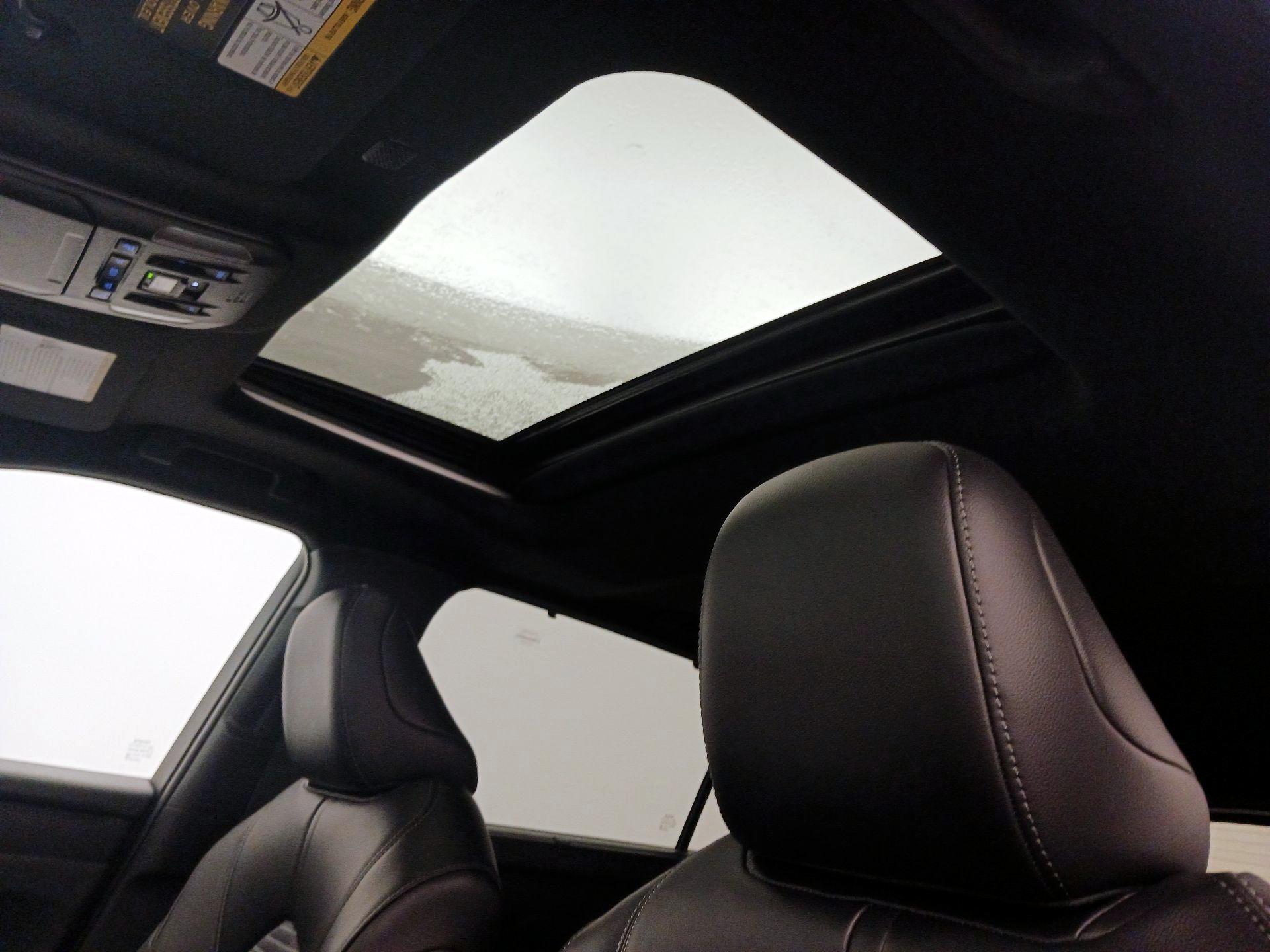 Thumbnail: 2022 Toyota Highlander - 19