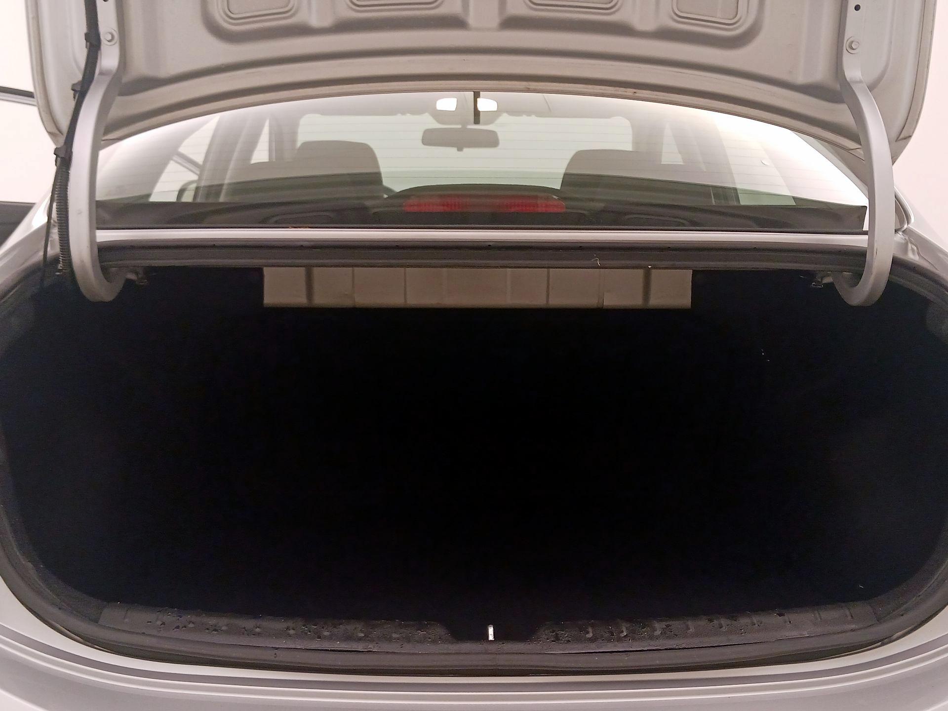 Thumbnail: 2021 Kia Rio - 20