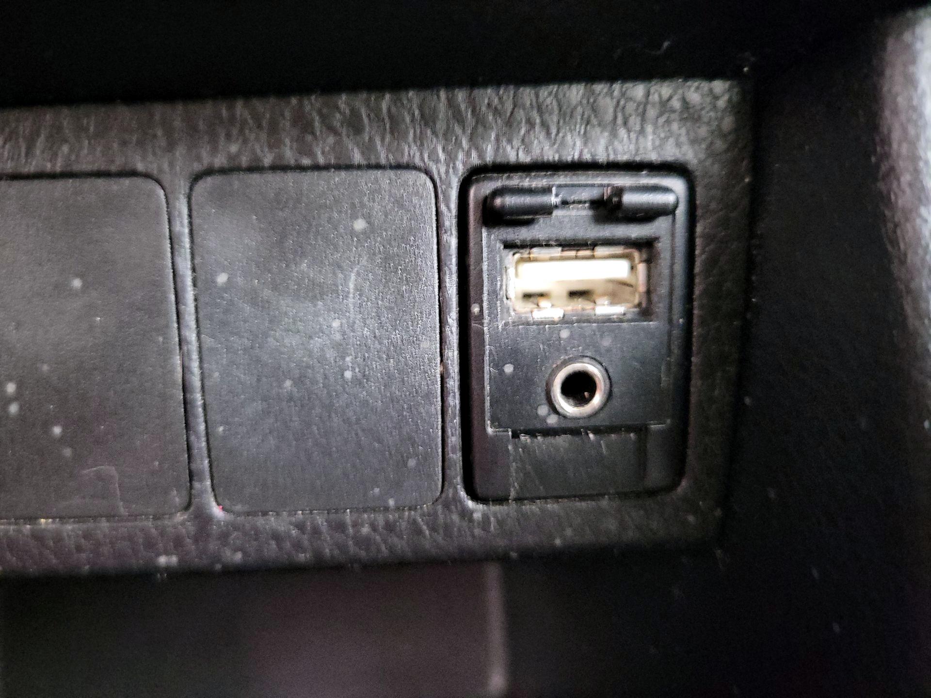 Thumbnail: 2016 Toyota Corolla - 17