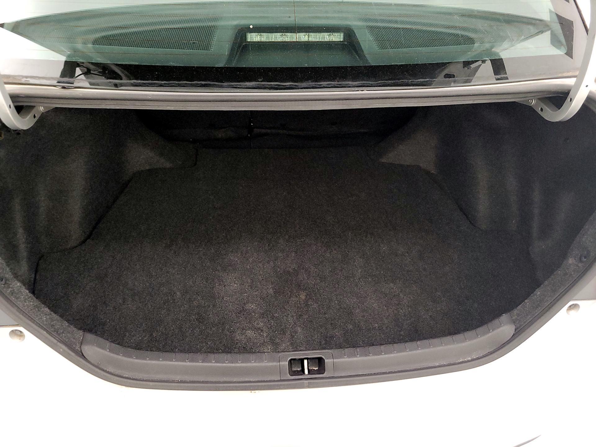 Thumbnail: 2016 Toyota Corolla - 19