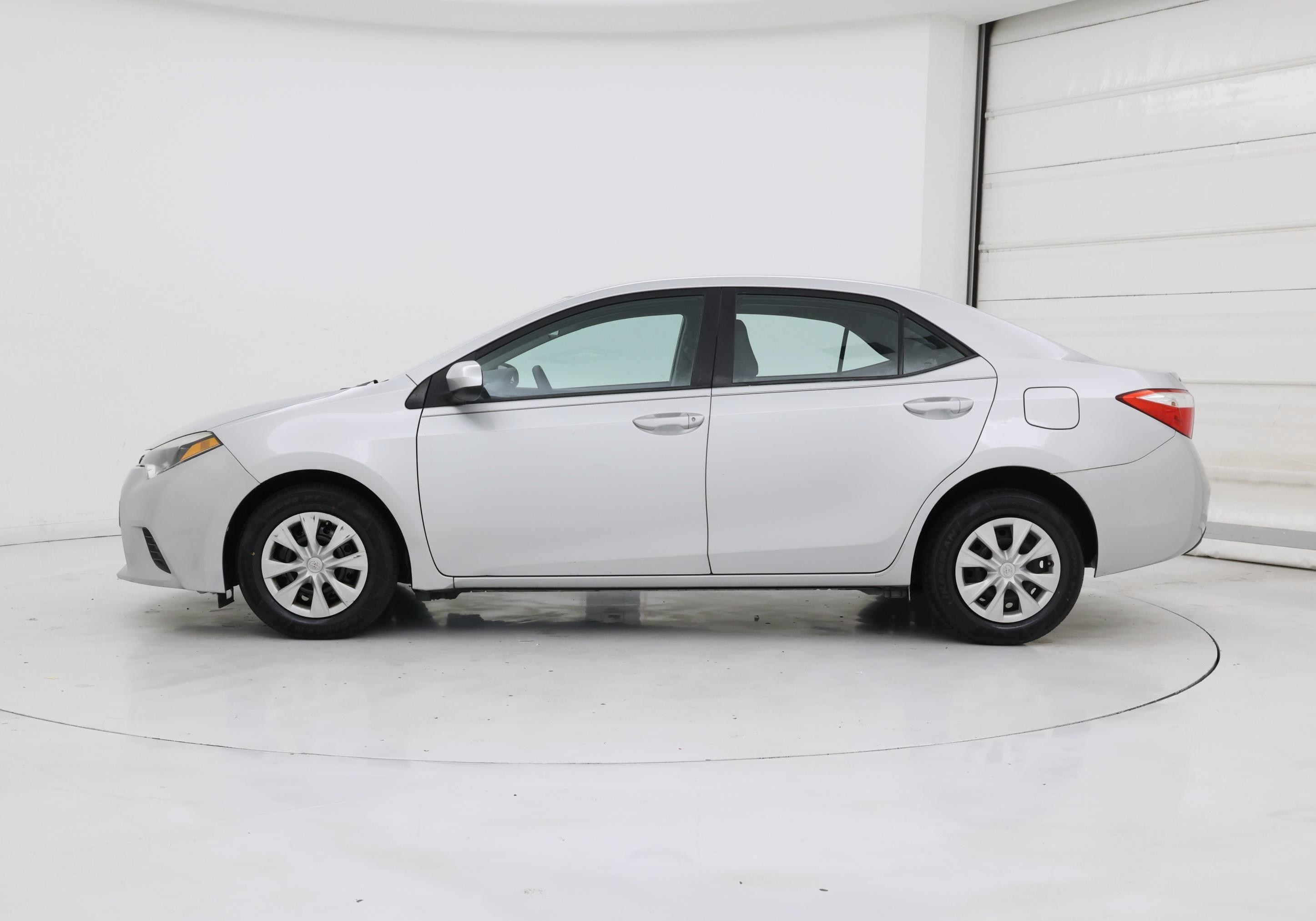 Thumbnail: 2016 Toyota Corolla - 3