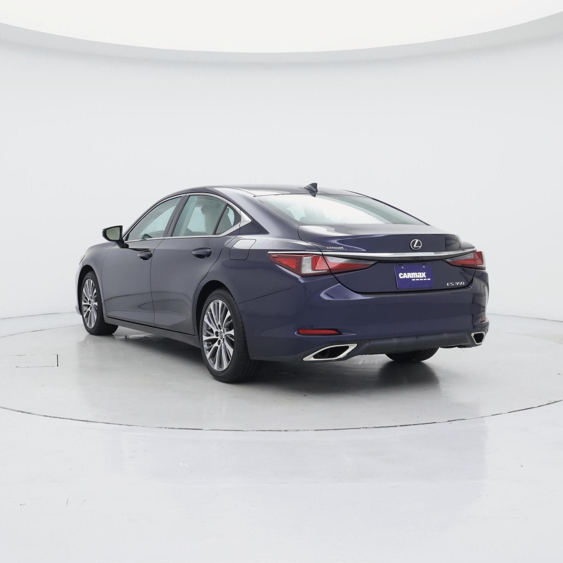 Thumbnail: 2021 Lexus ES - 2