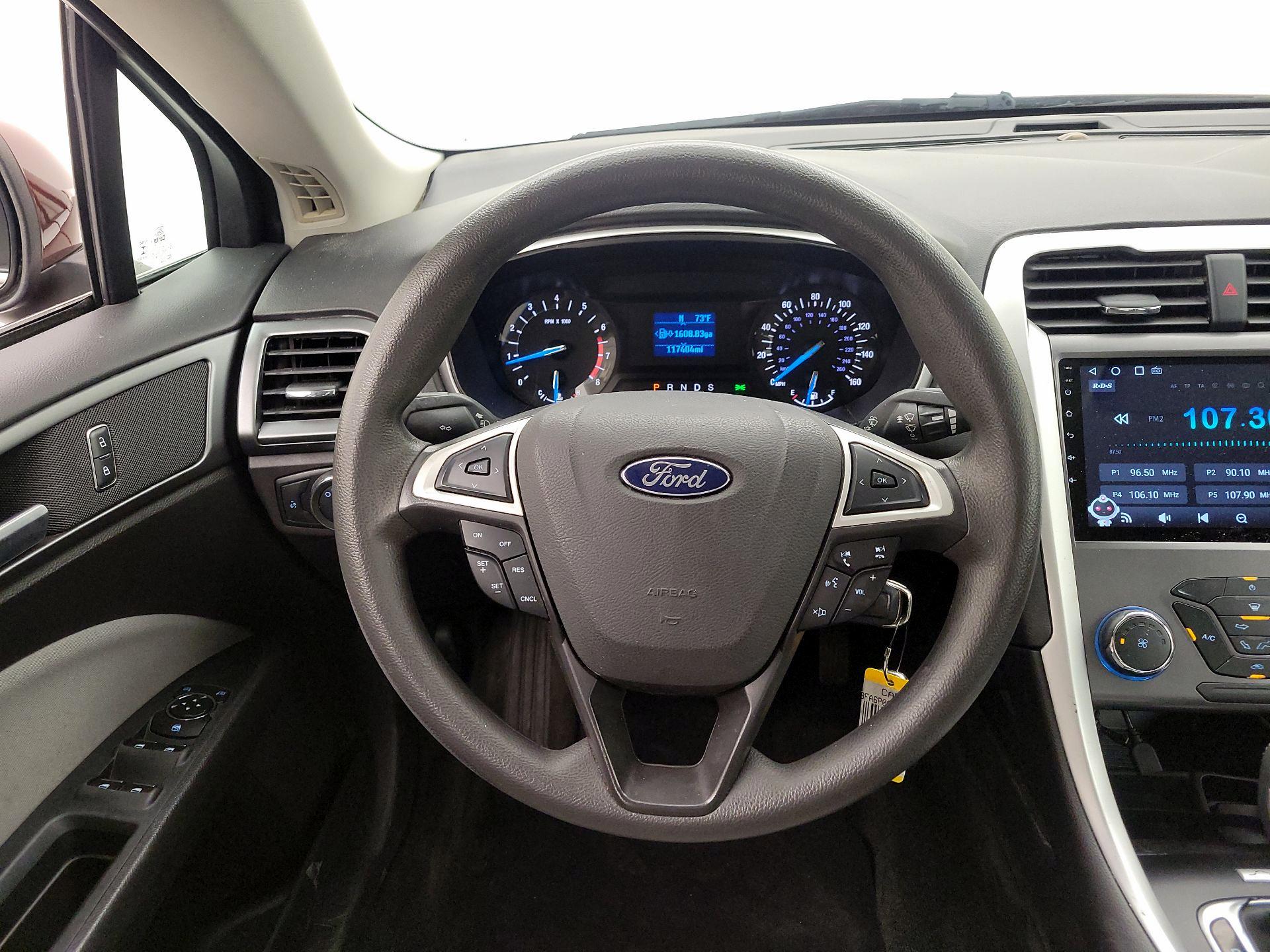 Thumbnail: 2016 Ford Fusion - 10
