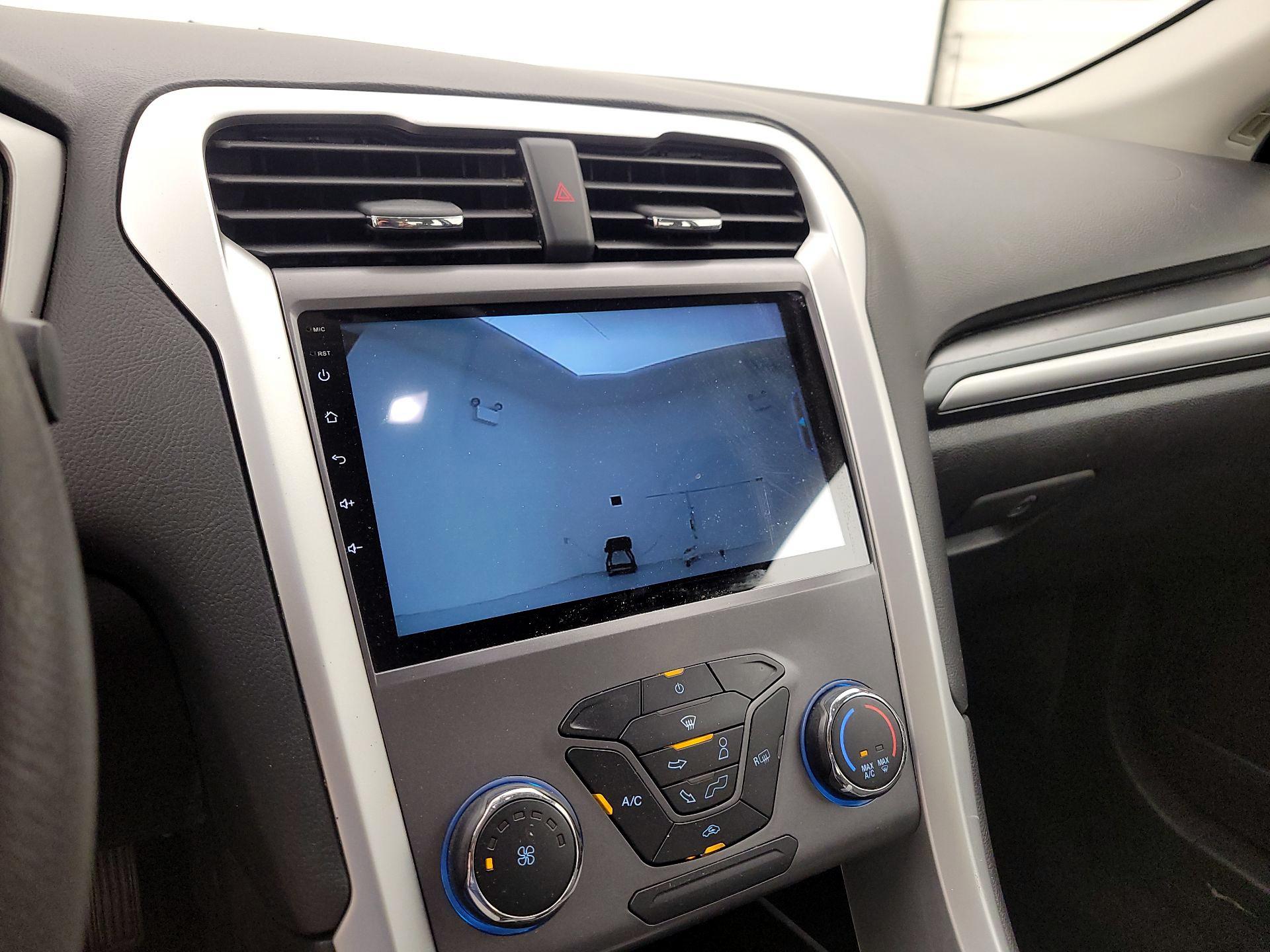 Thumbnail: 2016 Ford Fusion - 14