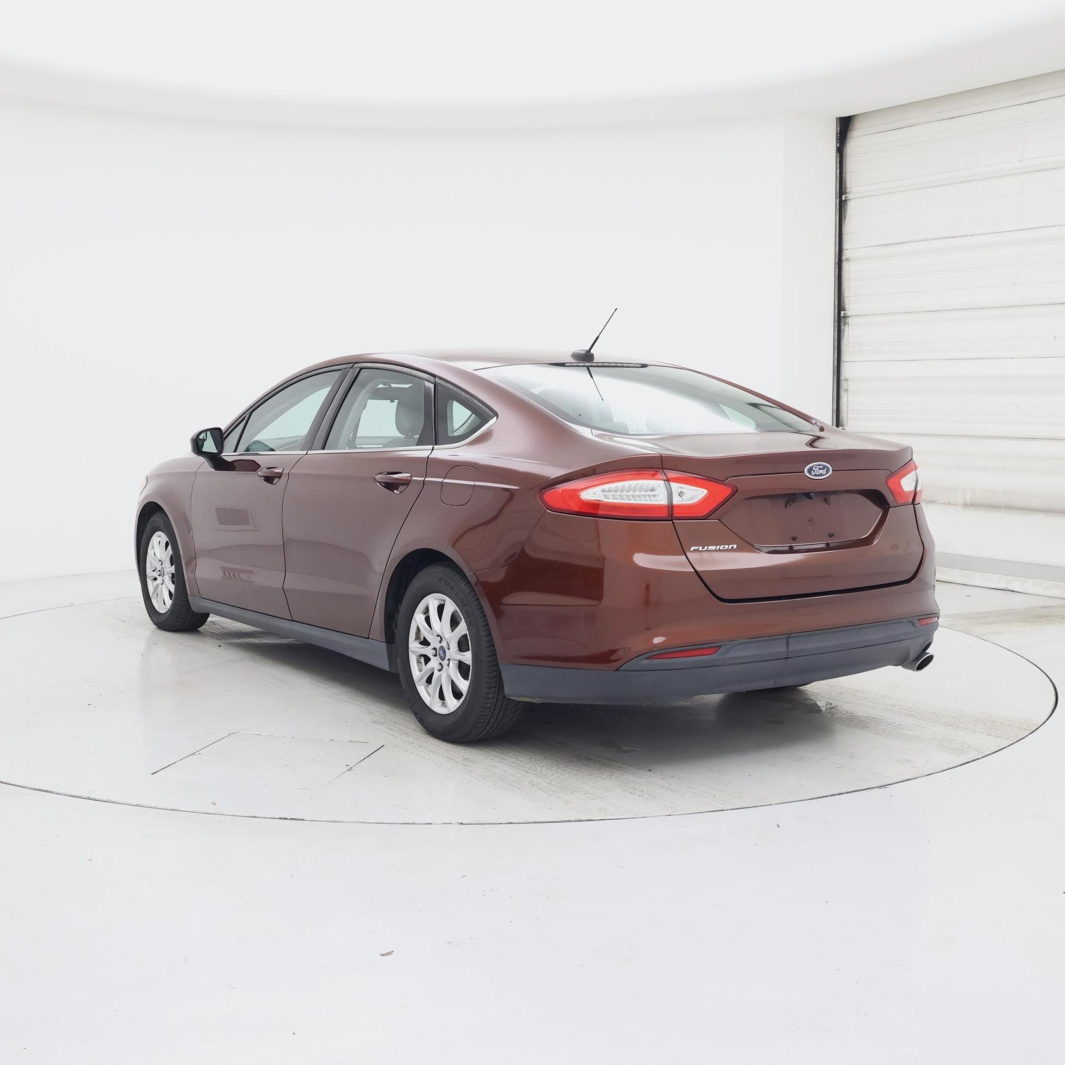 Thumbnail: 2016 Ford Fusion - 2