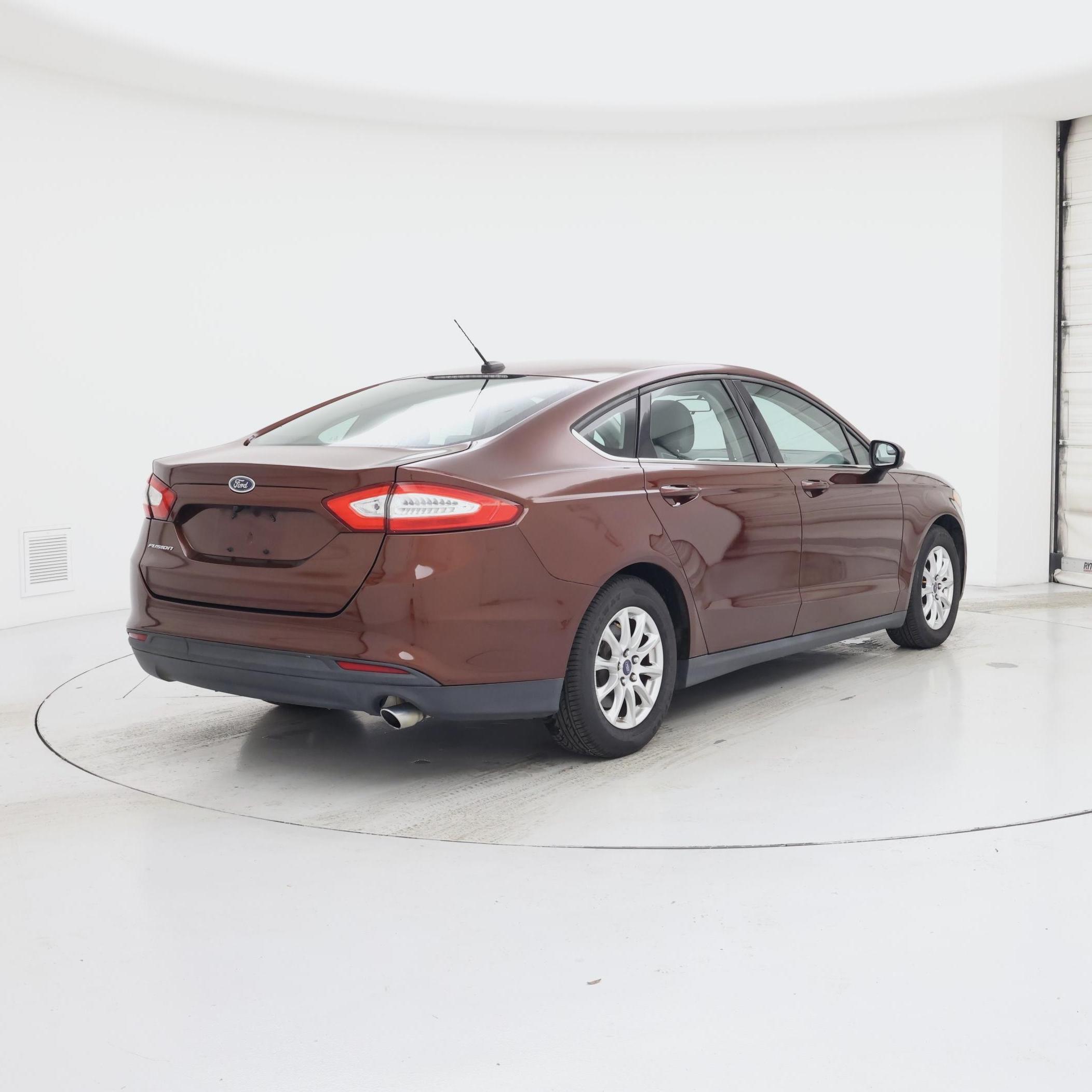 Thumbnail: 2016 Ford Fusion - 8
