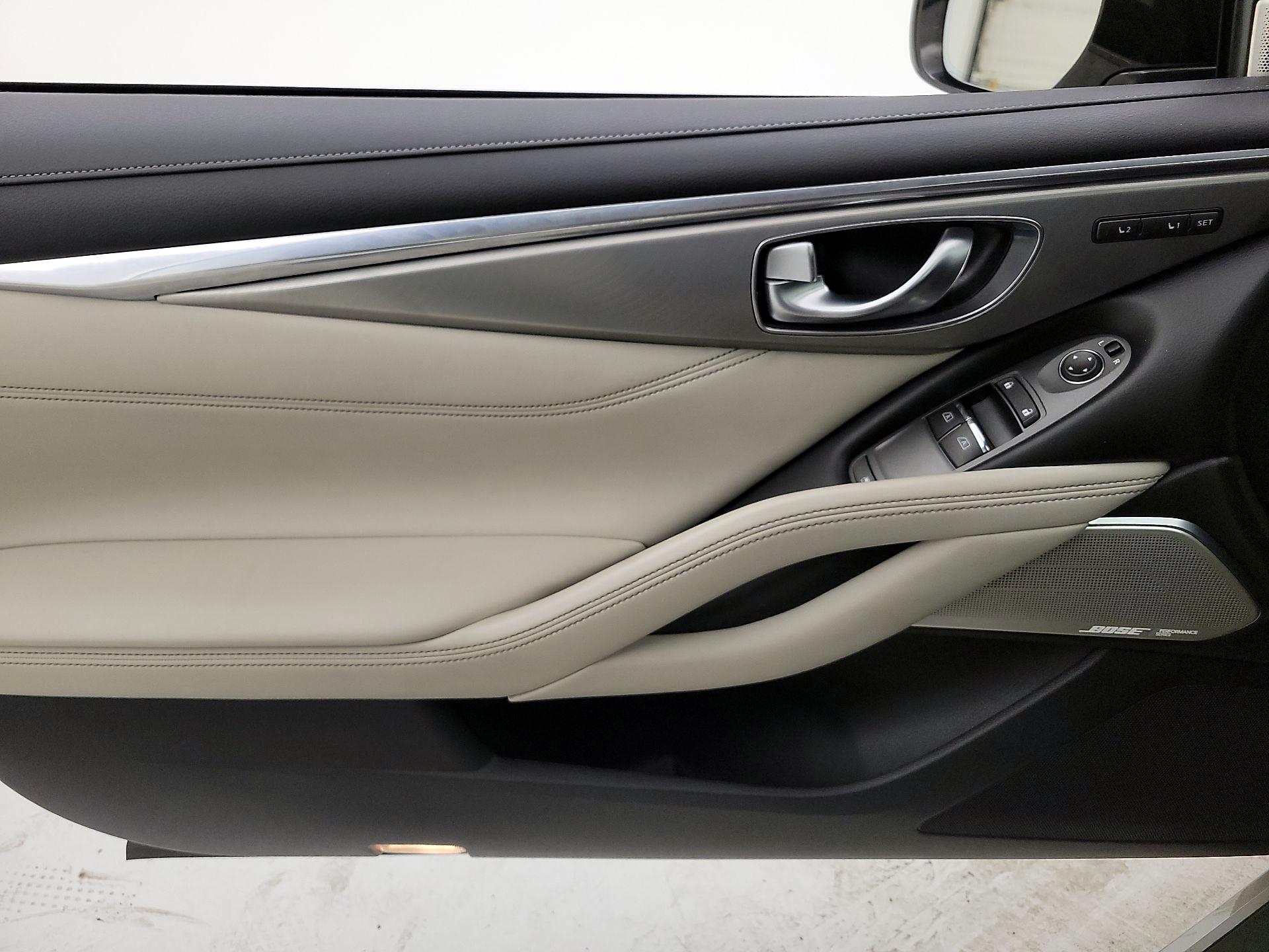 Thumbnail: 2017 INFINITI Q60 - 12