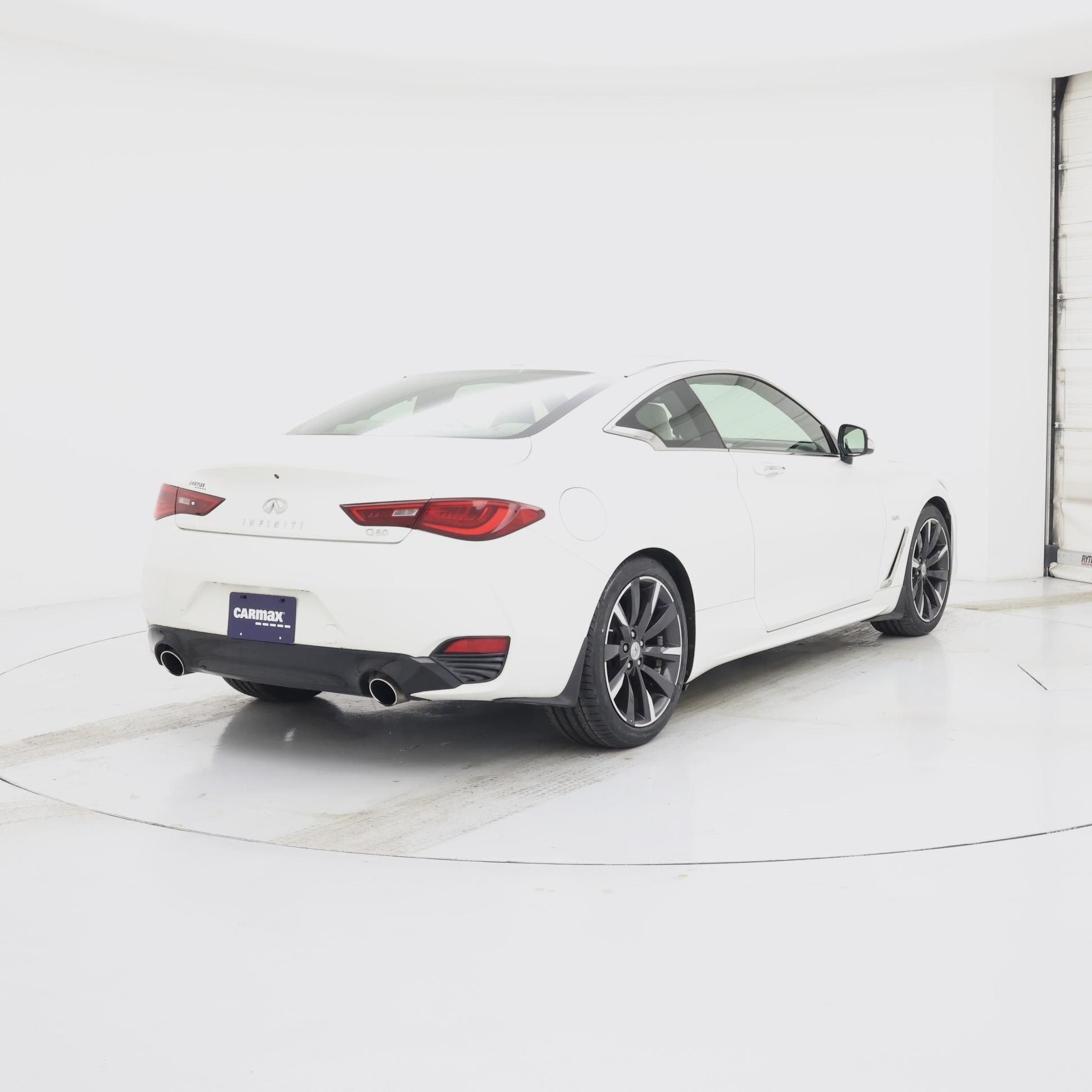 Thumbnail: 2017 INFINITI Q60 - 8