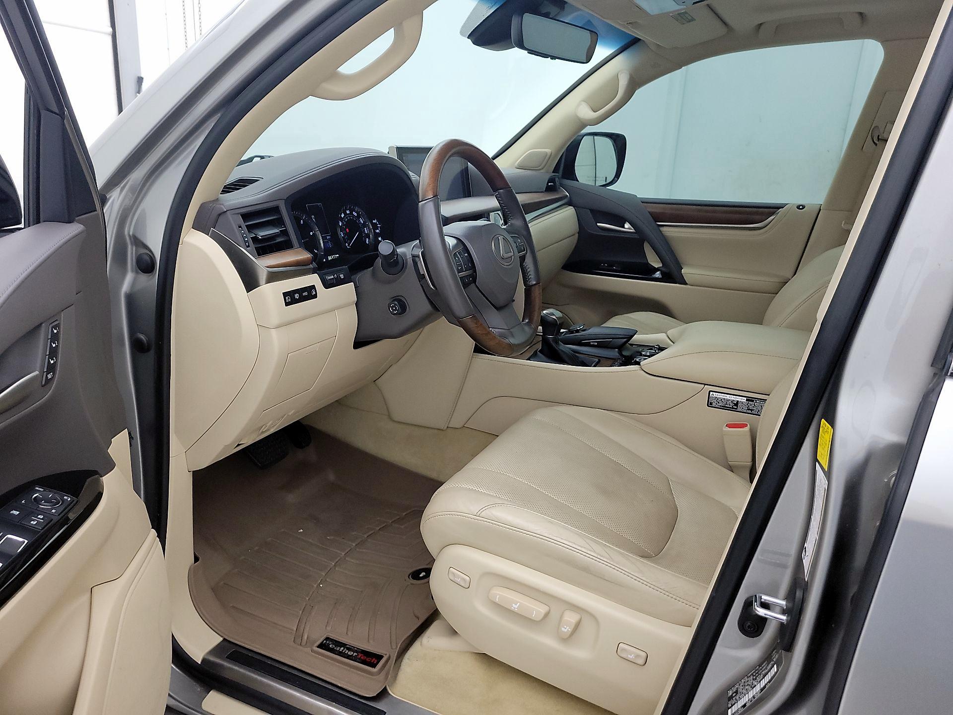 Thumbnail: 2020 Lexus LX - 11