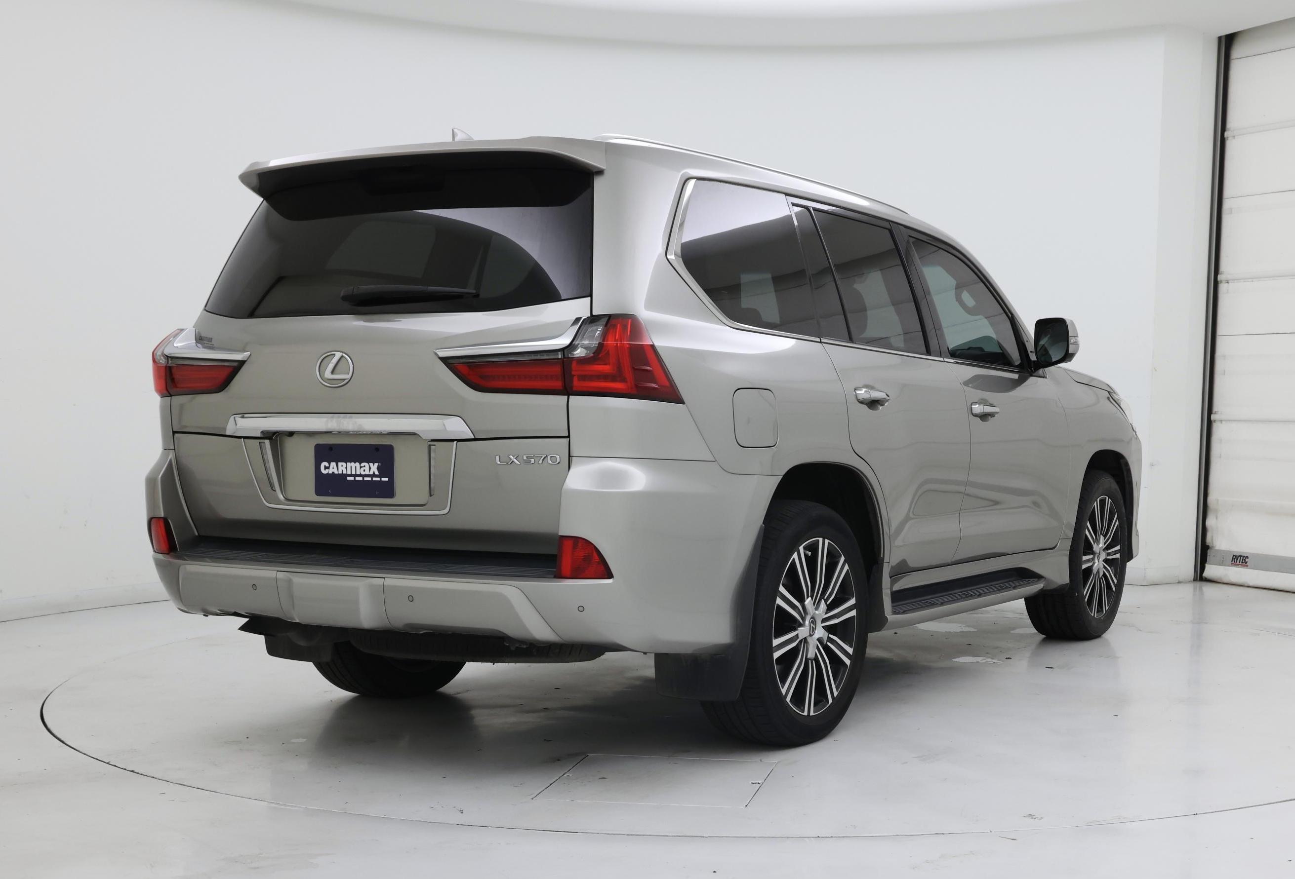 Thumbnail: 2020 Lexus LX - 8