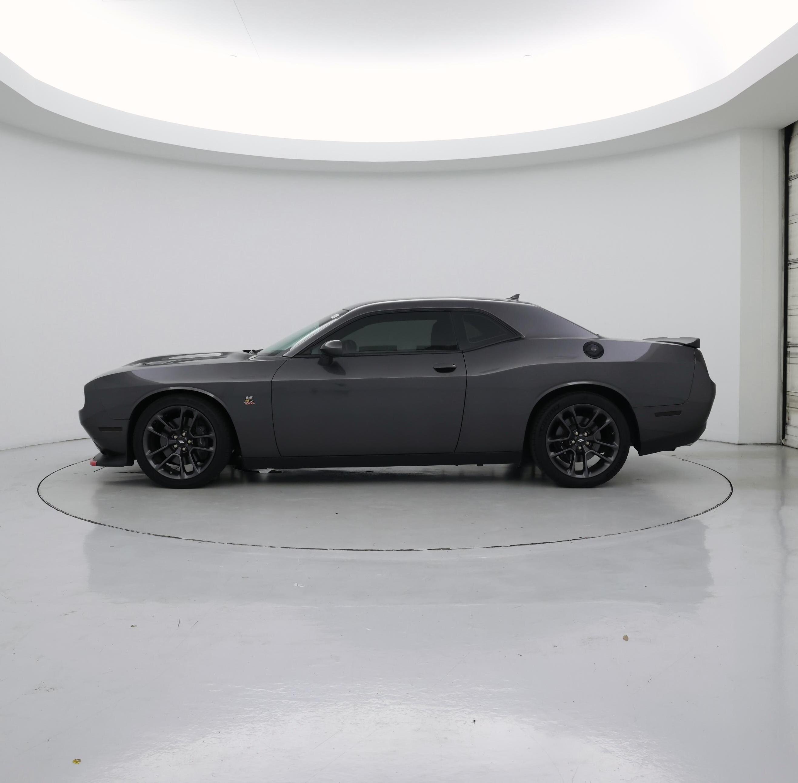 Thumbnail: 2022 Dodge Challenger - 3