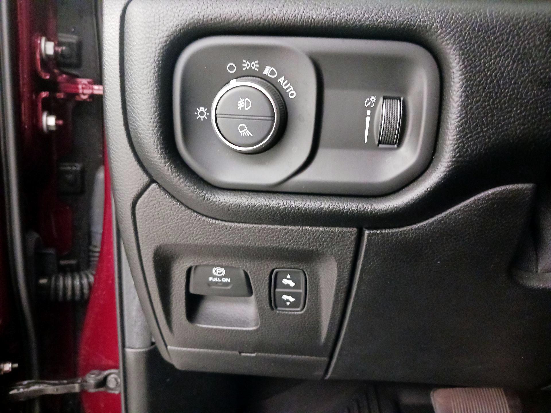 Thumbnail: 2020 RAM 1500 - 13