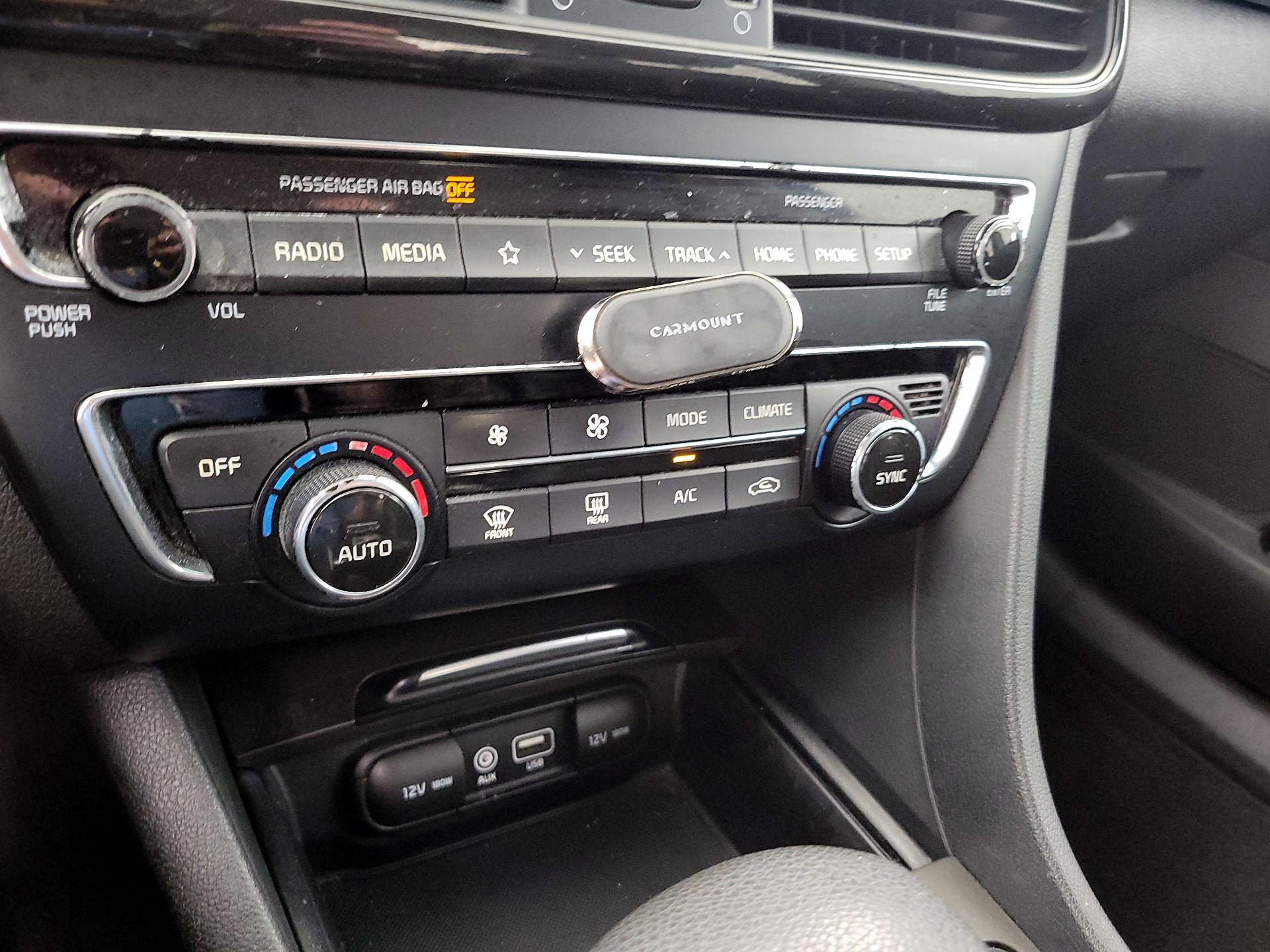 Thumbnail: 2019 Kia Optima - 16