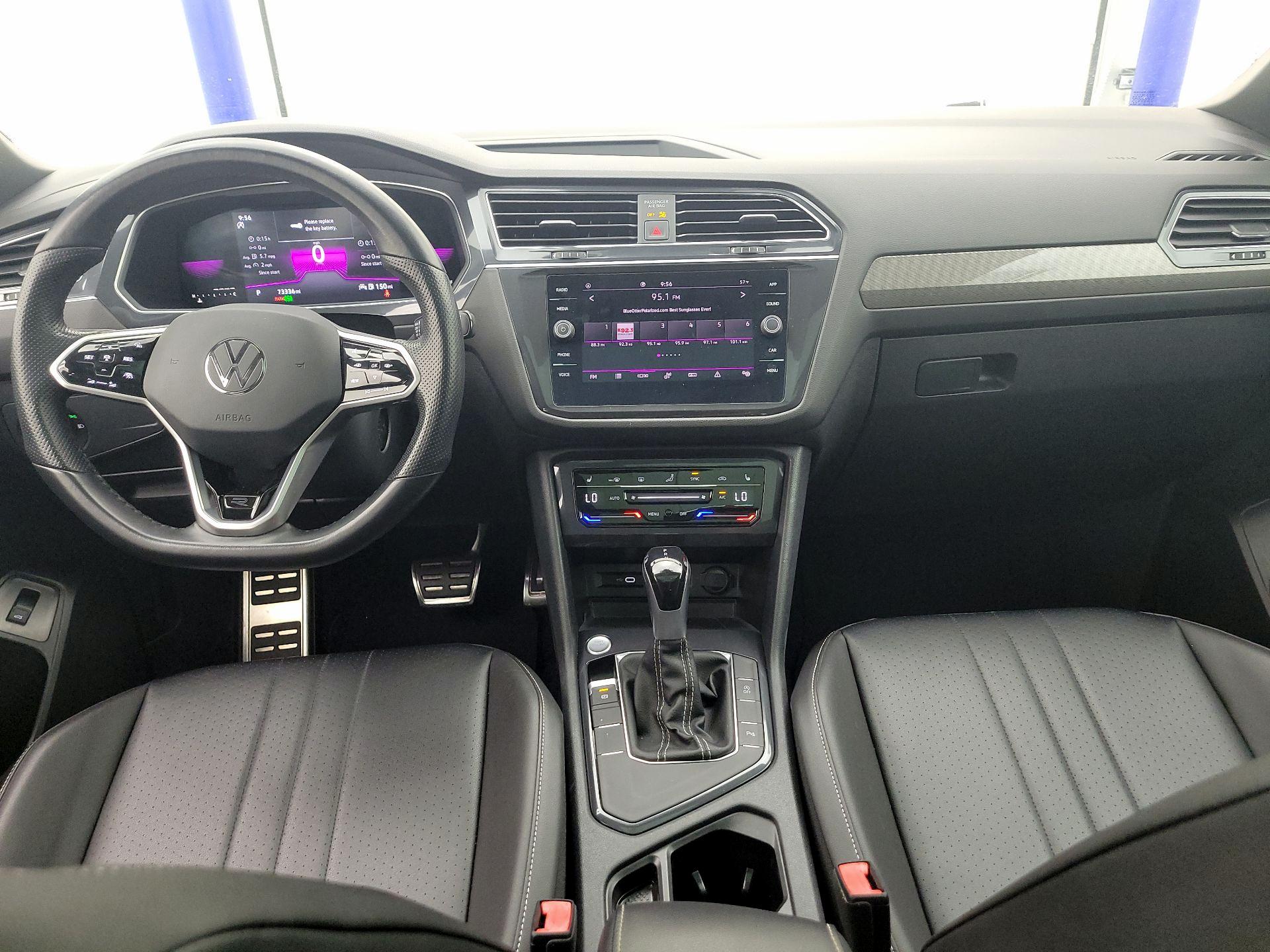 Thumbnail: 2022 Volkswagen Tiguan - 9