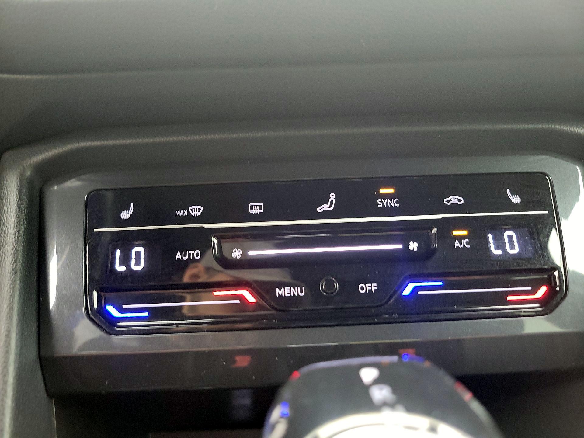 Thumbnail: 2022 Volkswagen Tiguan - 16