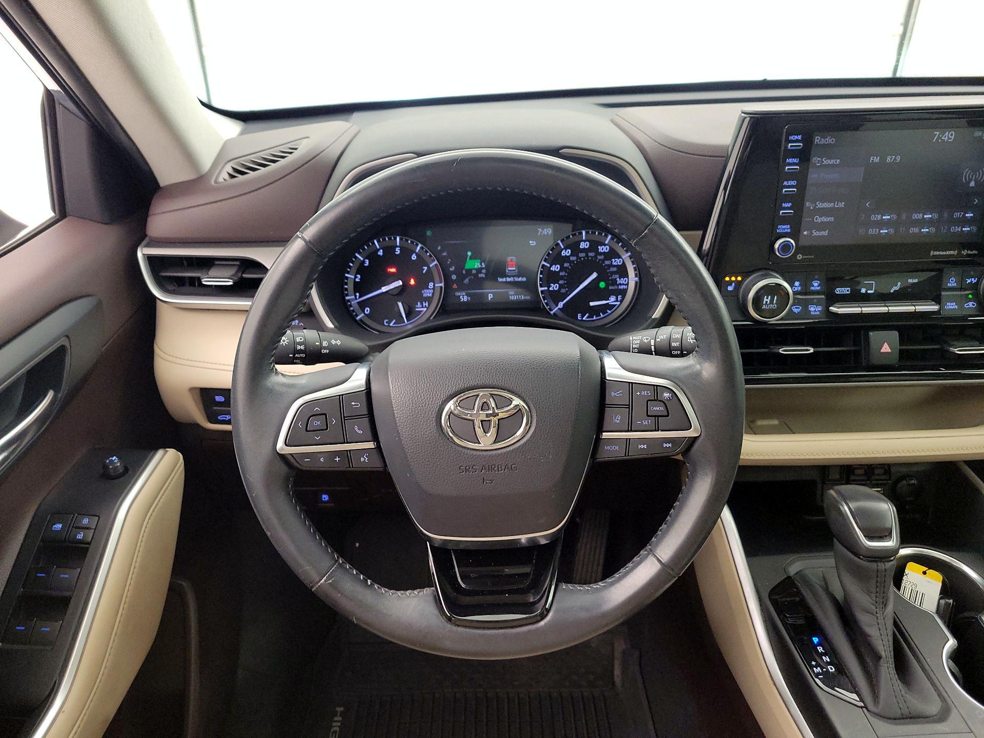 Thumbnail: 2020 Toyota Highlander - 10