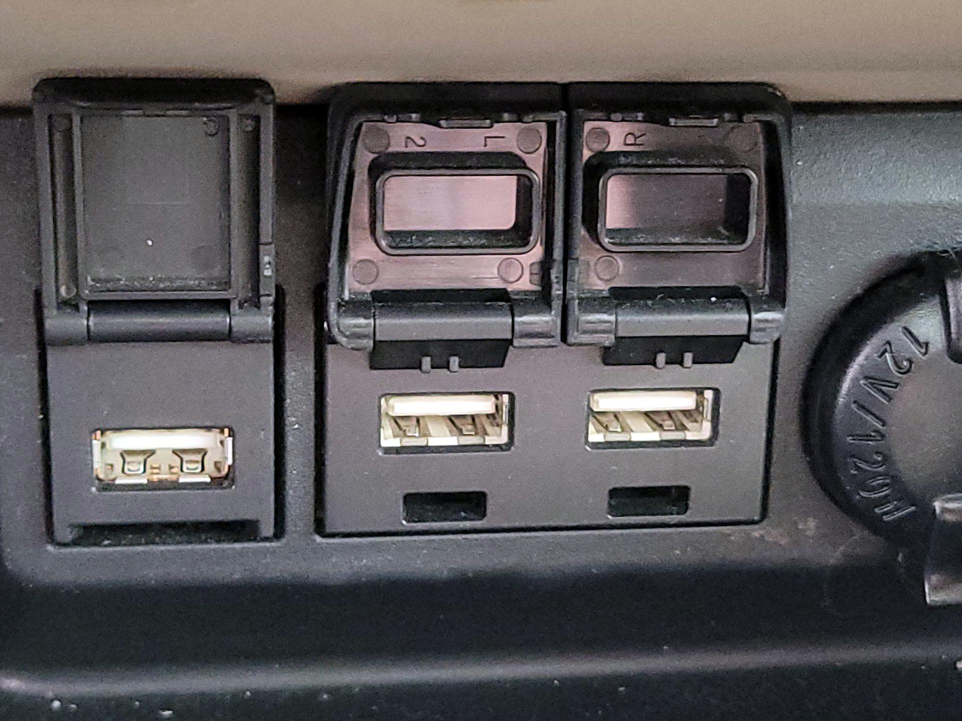 Thumbnail: 2020 Toyota Highlander - 18