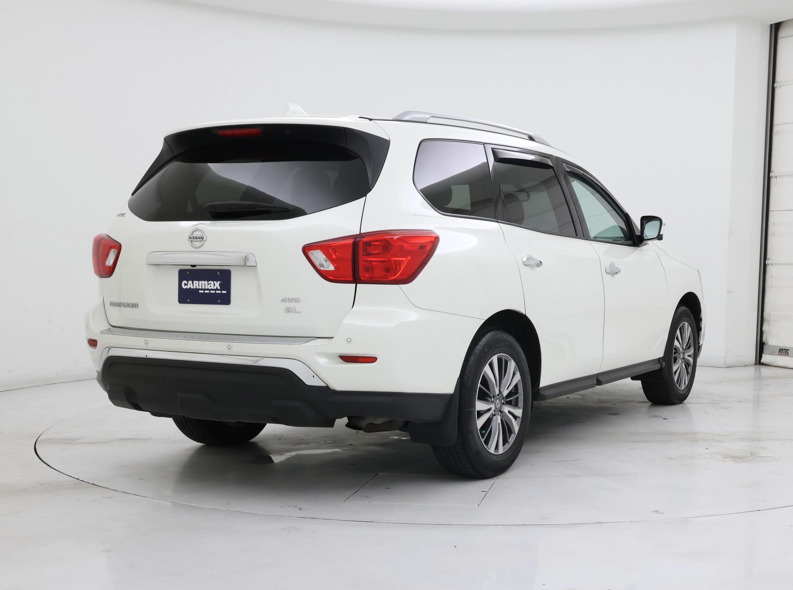 Thumbnail: 2019 Nissan Pathfinder - 8