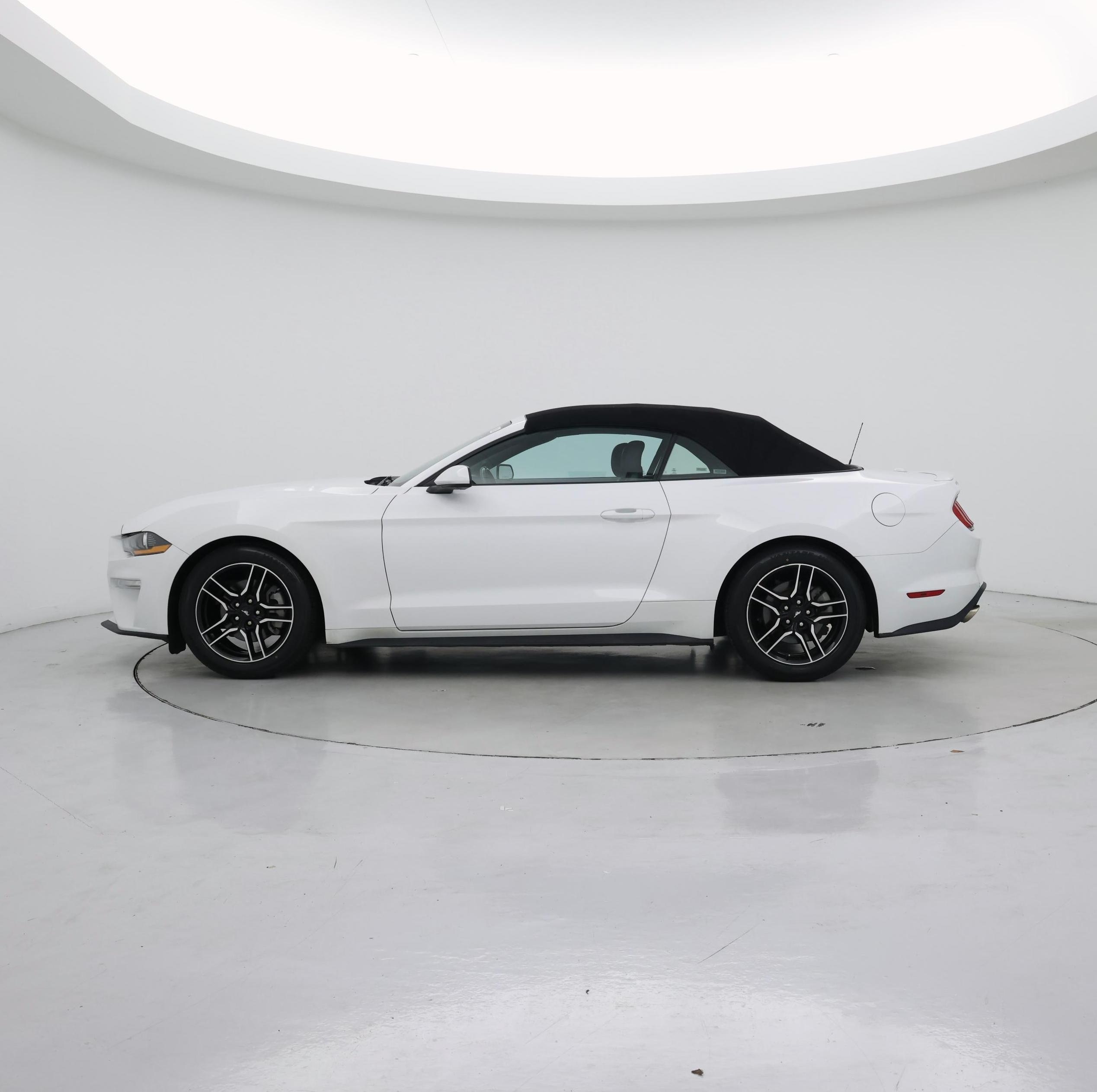 Thumbnail: 2023 Ford Mustang - 3