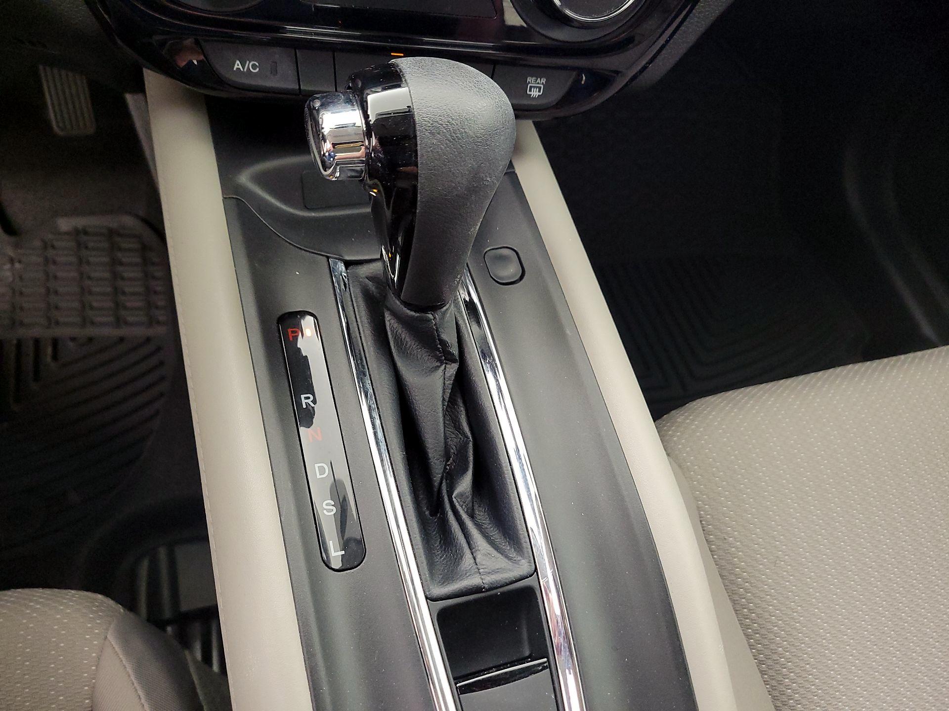 Thumbnail: 2018 Honda HR-V - 17