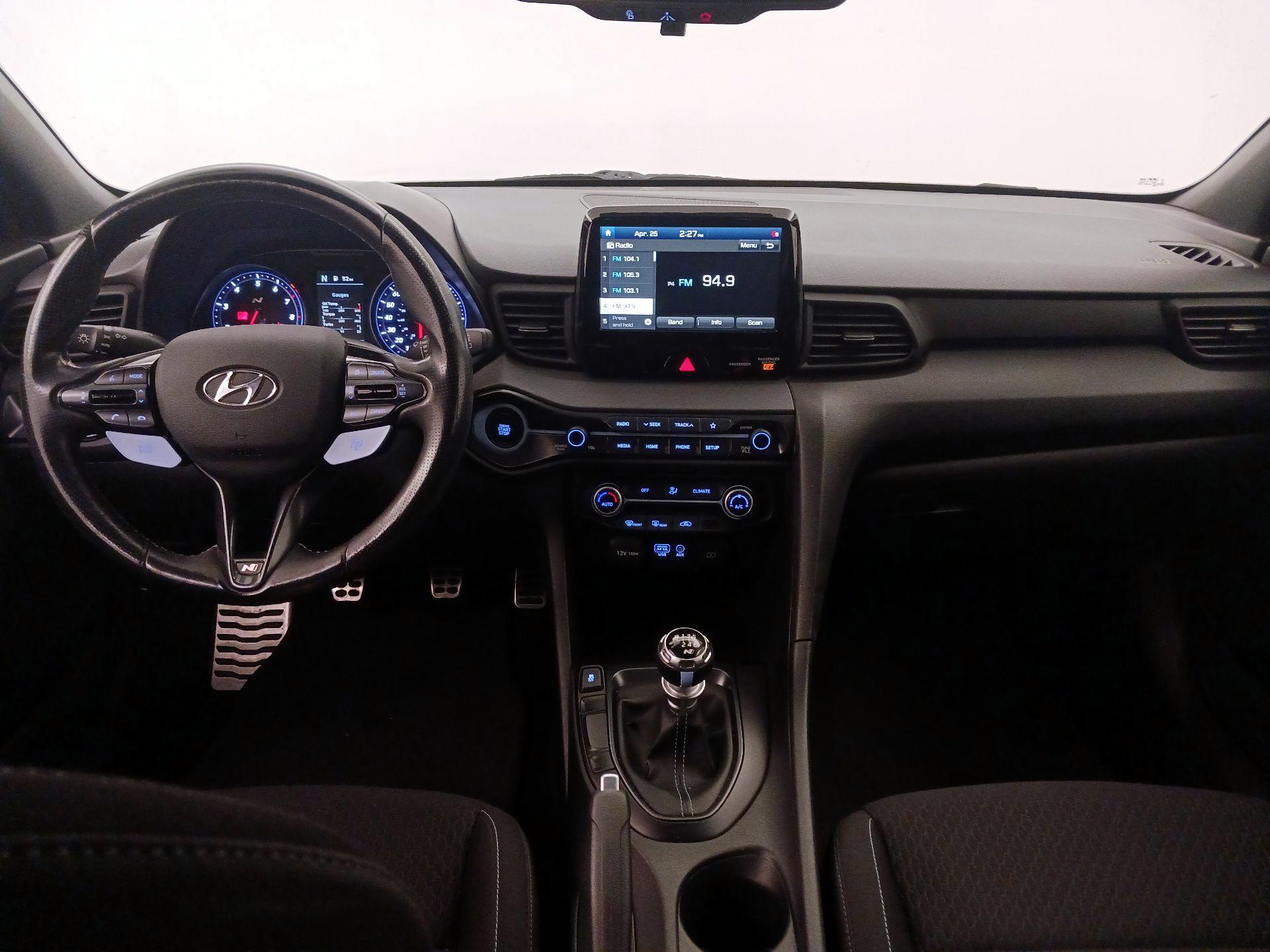 Thumbnail: 2020 Hyundai Veloster - 9