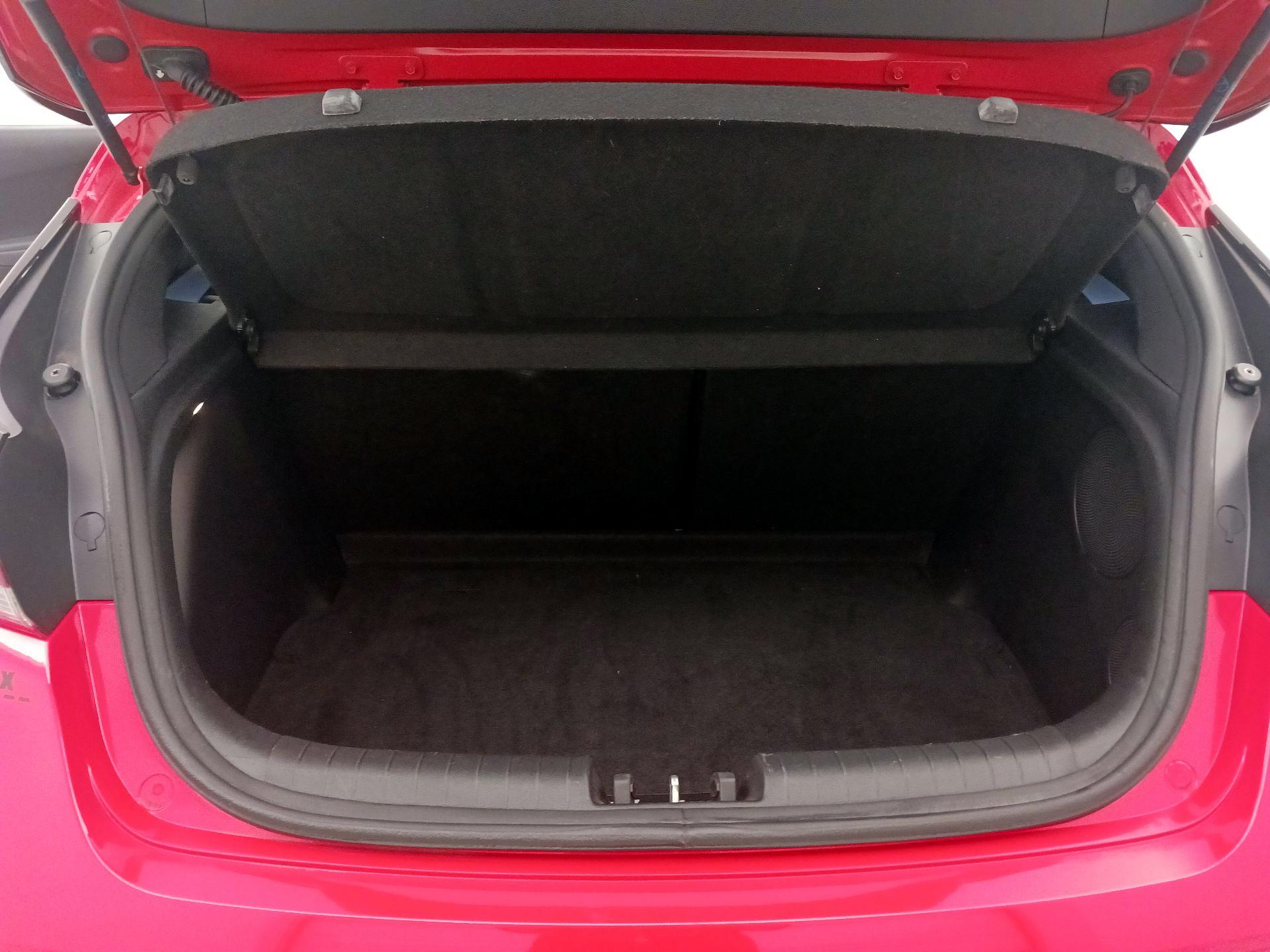 Thumbnail: 2020 Hyundai Veloster - 19