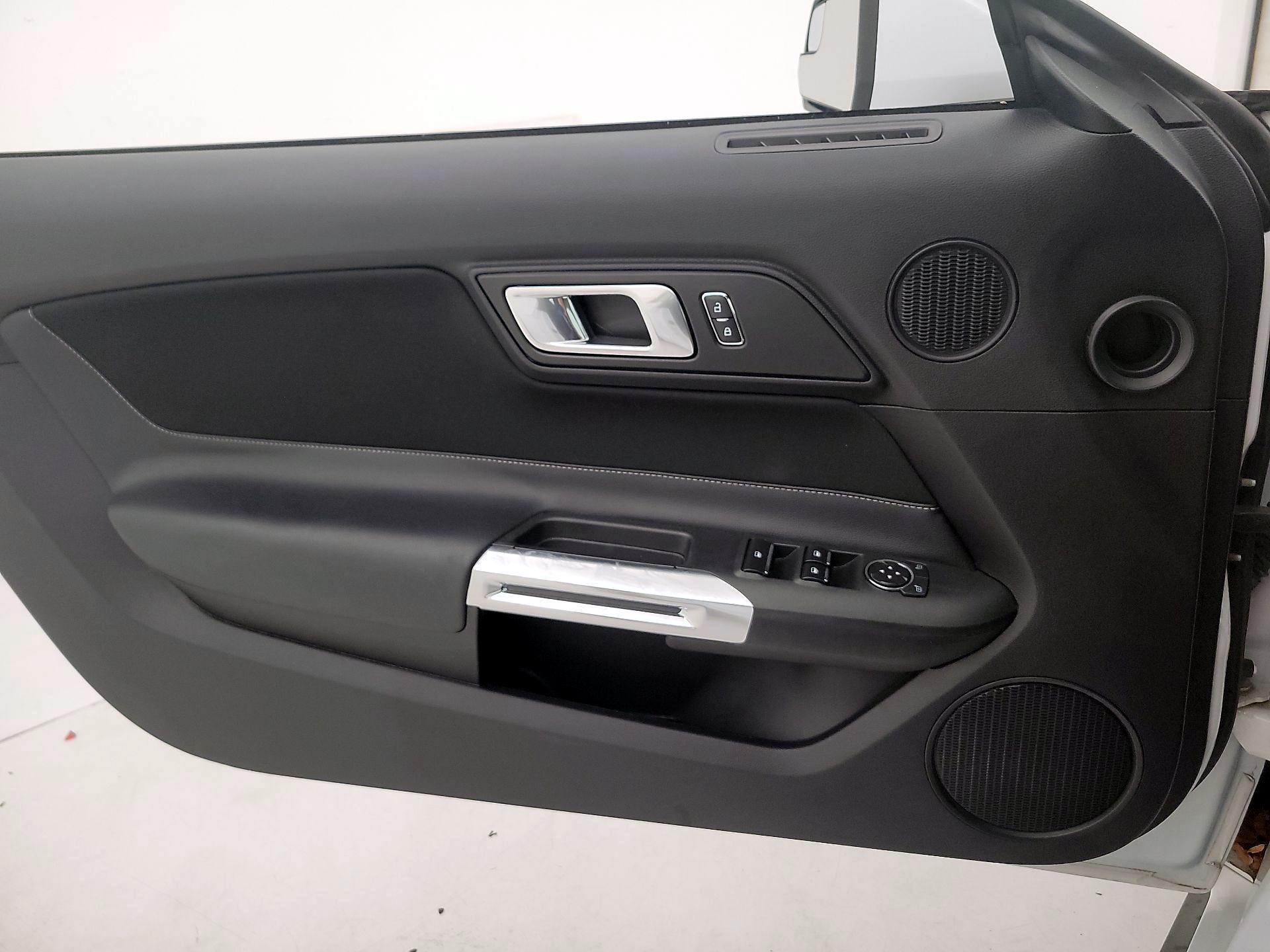 Thumbnail: 2019 Ford Mustang - 12